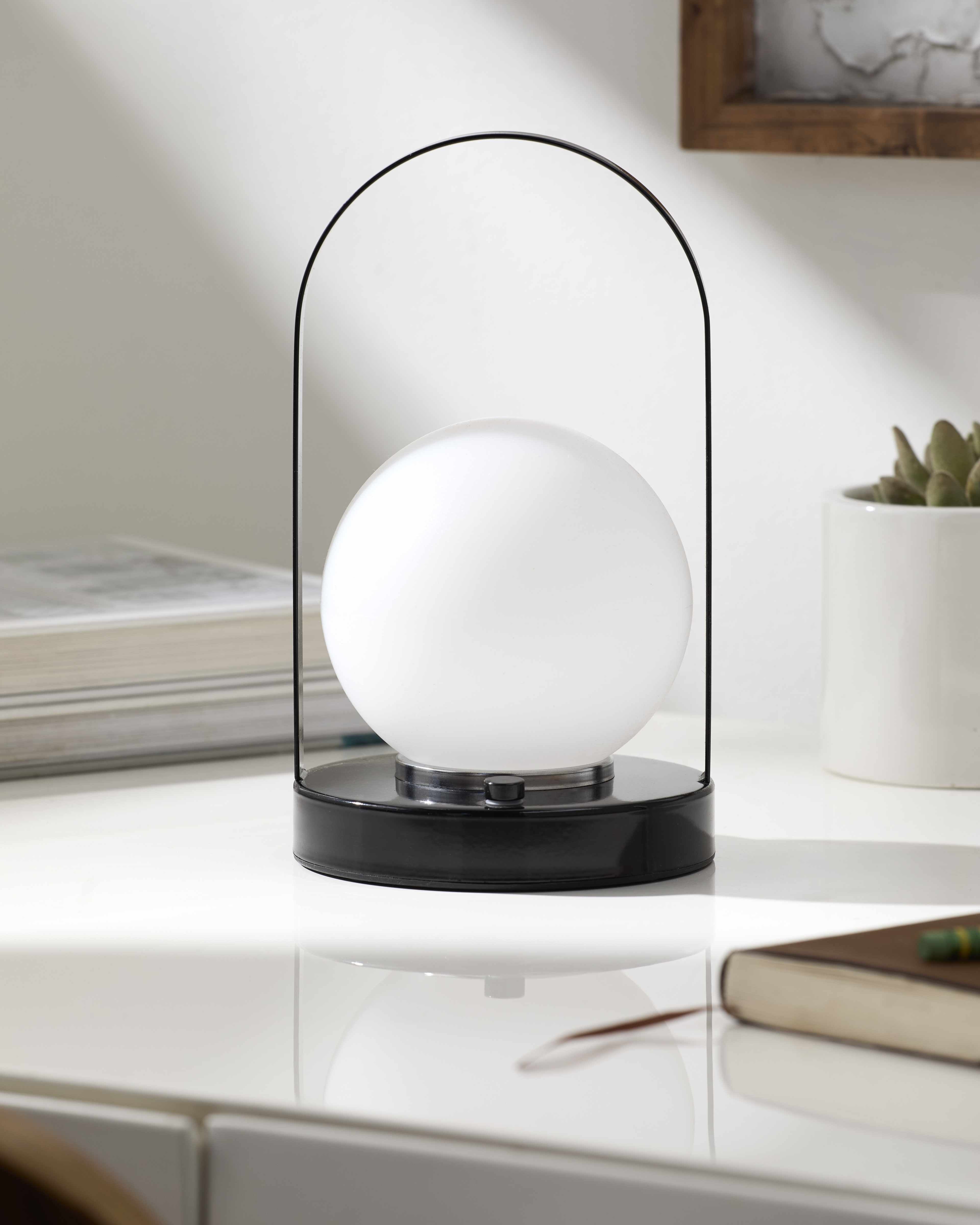 Hailakandi Table Lamp-2