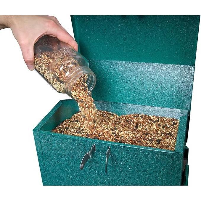Rugged Green Metal Squirrel-Proof Bird Feeder with Easy-Refill Top - PRHOMZ