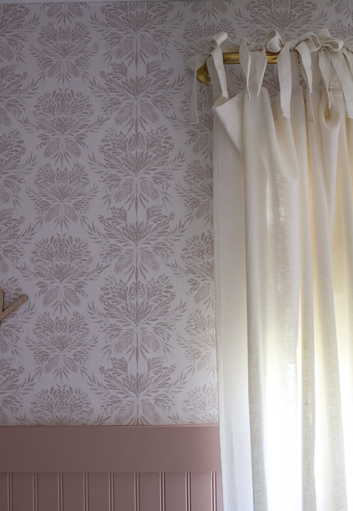 Genevieve Wallpaper by Bloomery Decor