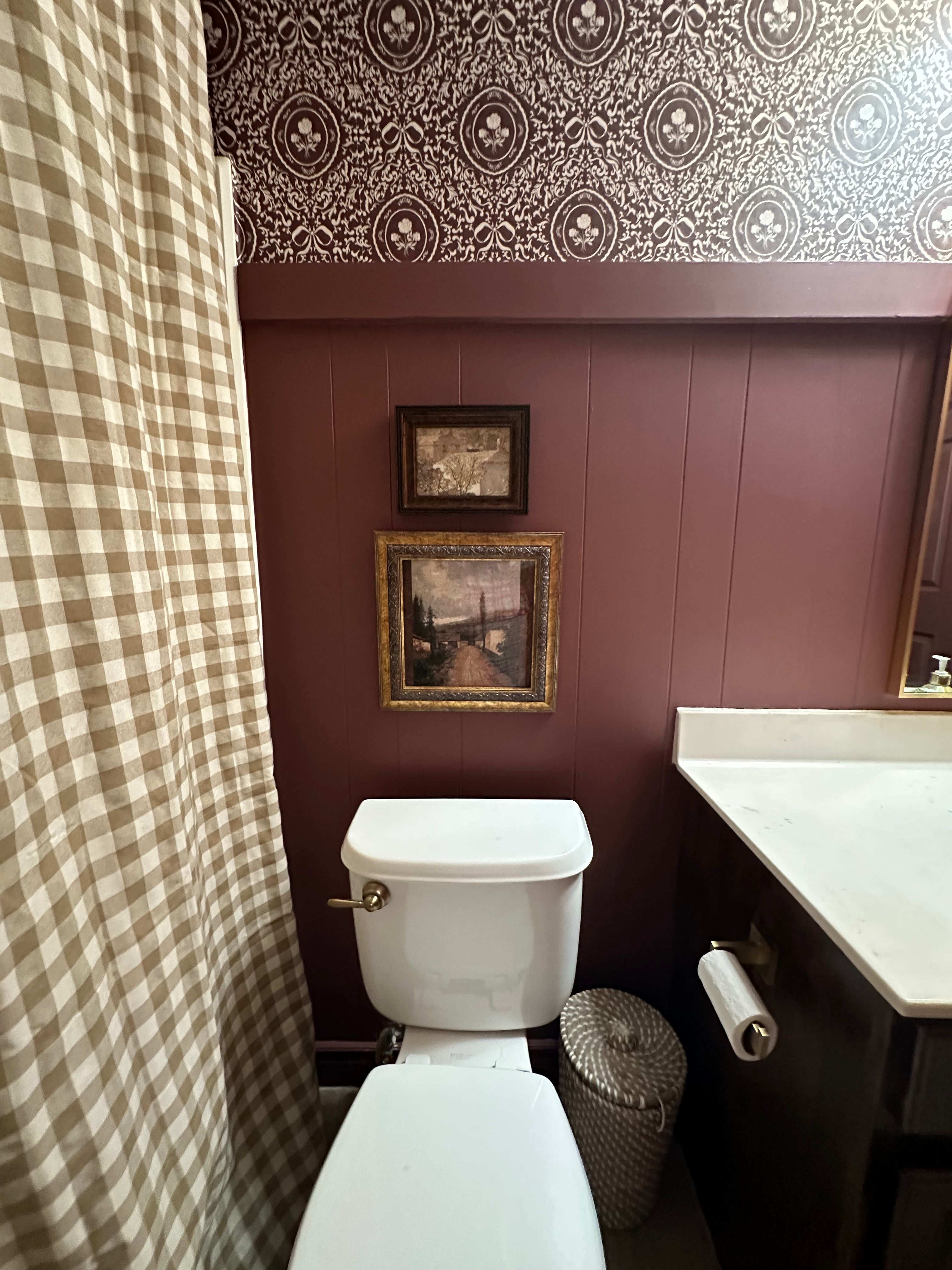 Louise Wallpaper by Ali Anni