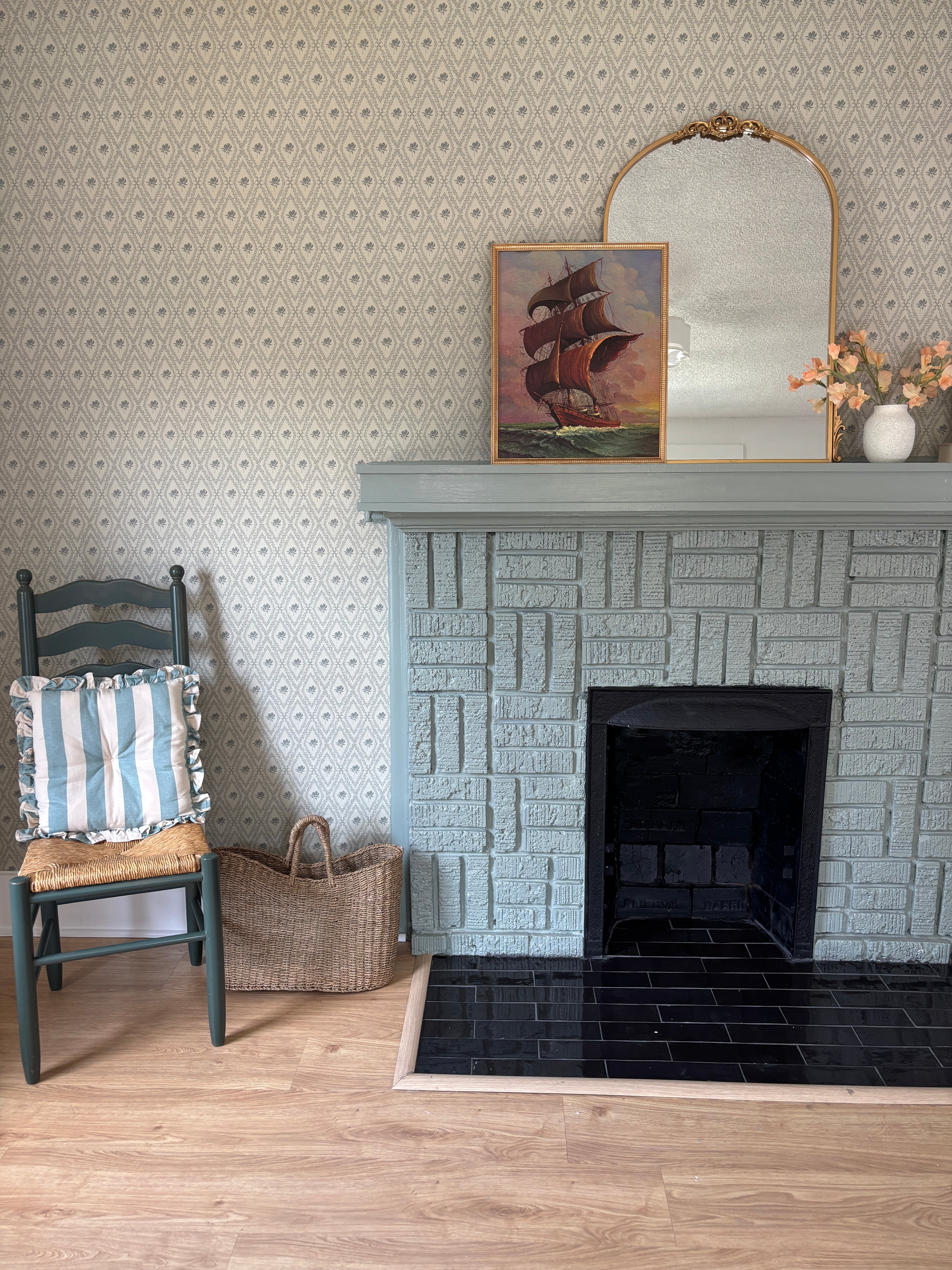 Violet Wallpaper by Taddy Mikelaites