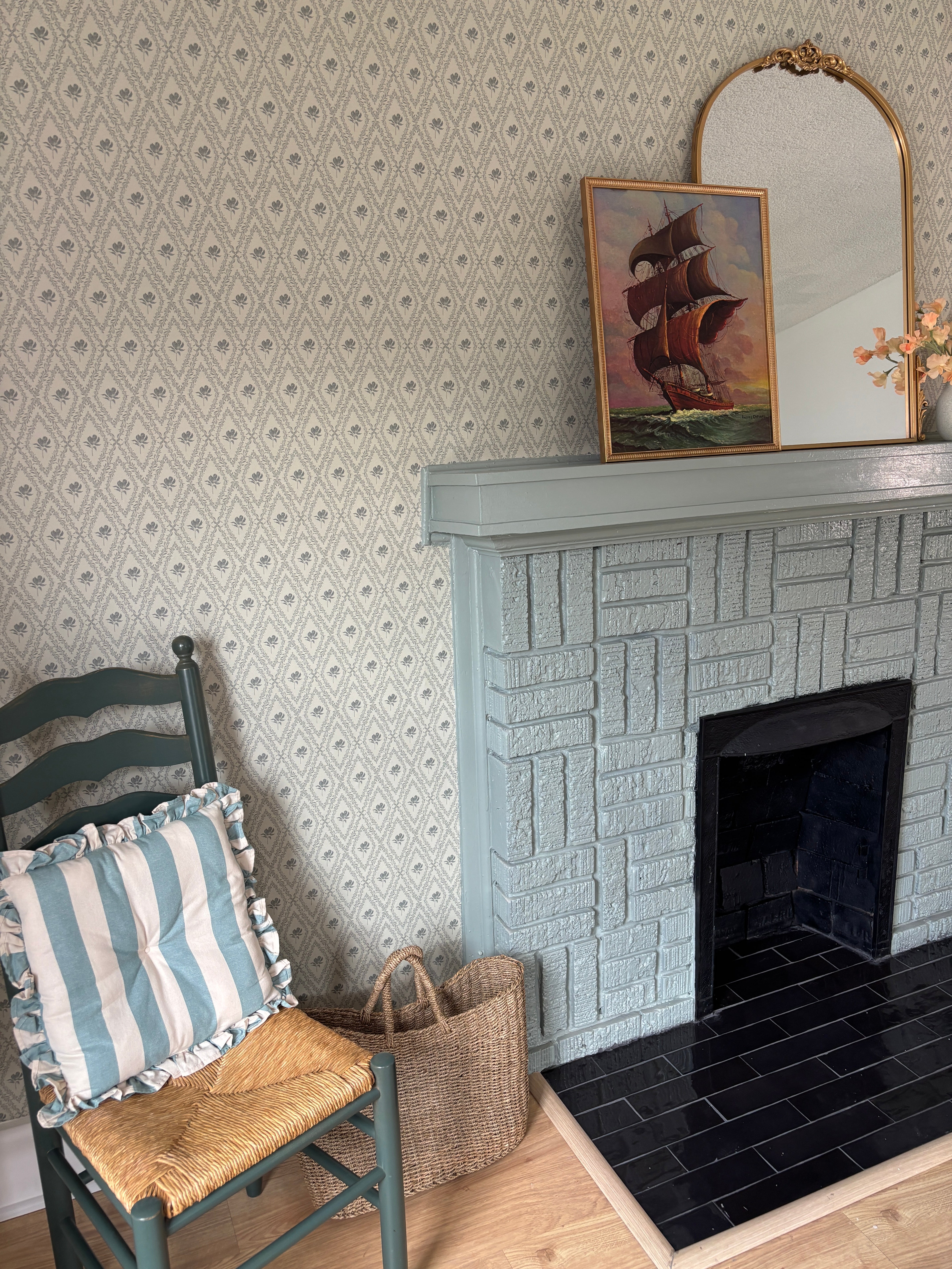 Violet Wallpaper by Taddy Mikelaites