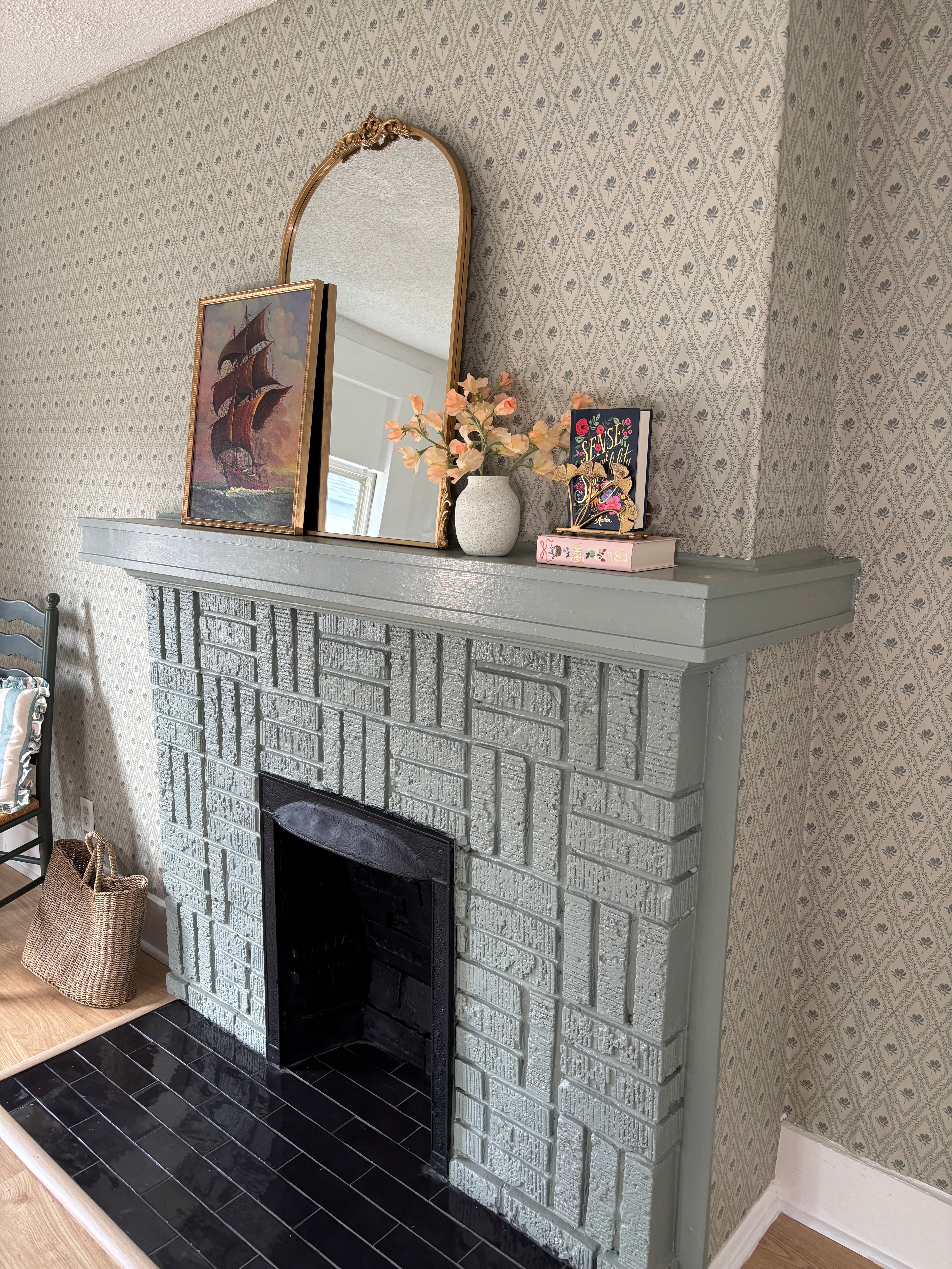 Violet Wallpaper by Taddy Mikelaites