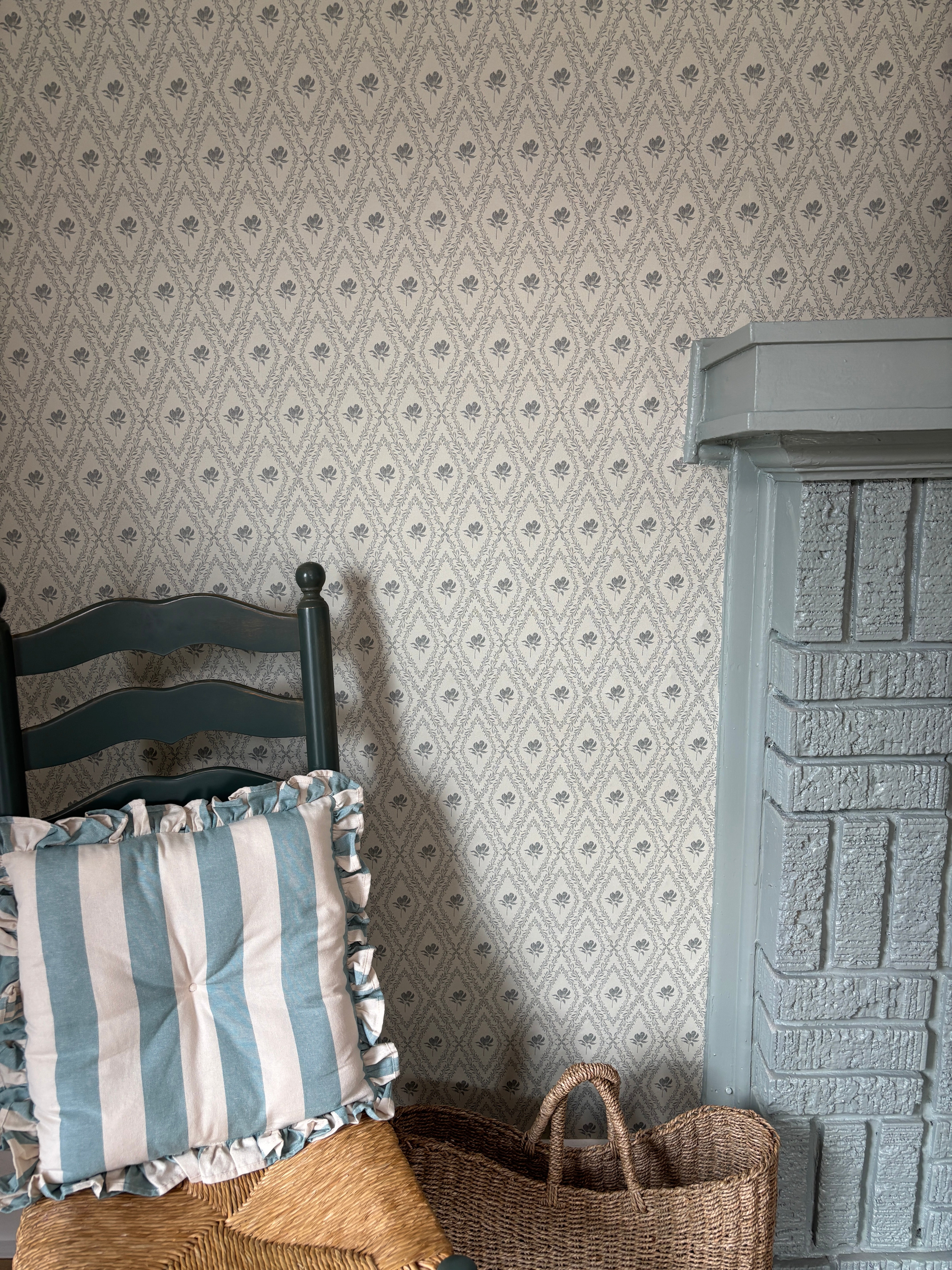 Violet Wallpaper by Taddy Mikelaites