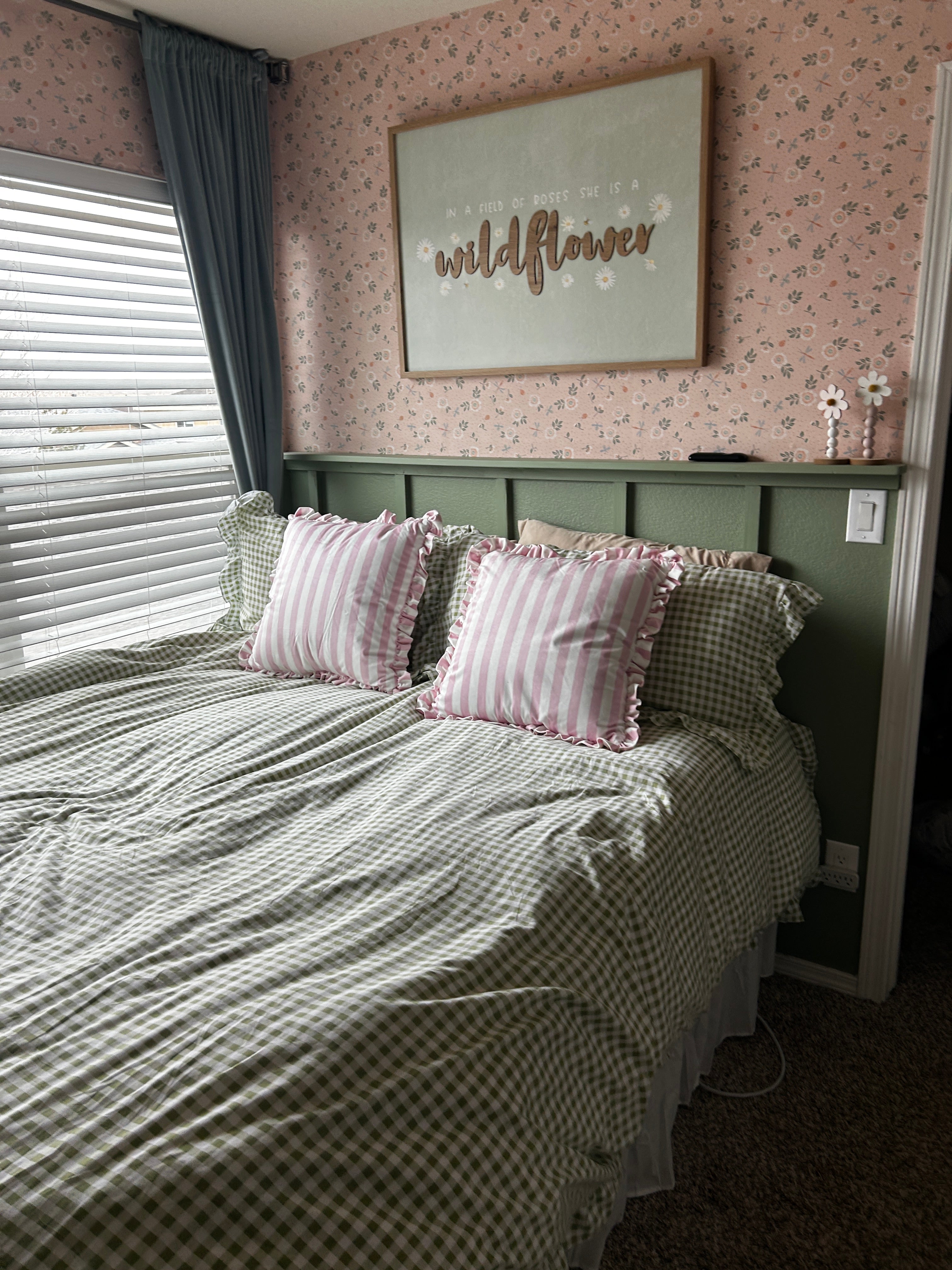 Fallon Wallpaper by House of Haricot
