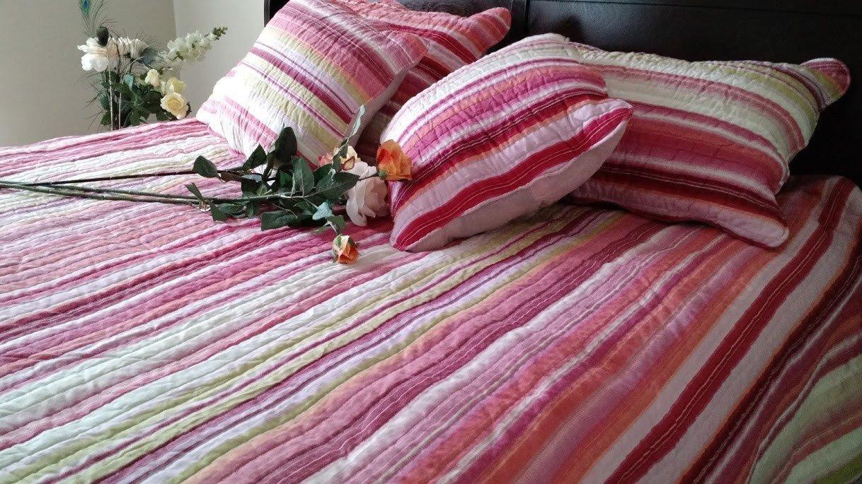 Lovely Stunning Stripes Red & Pink Reversible Quilted Coverlet Bedspread Set