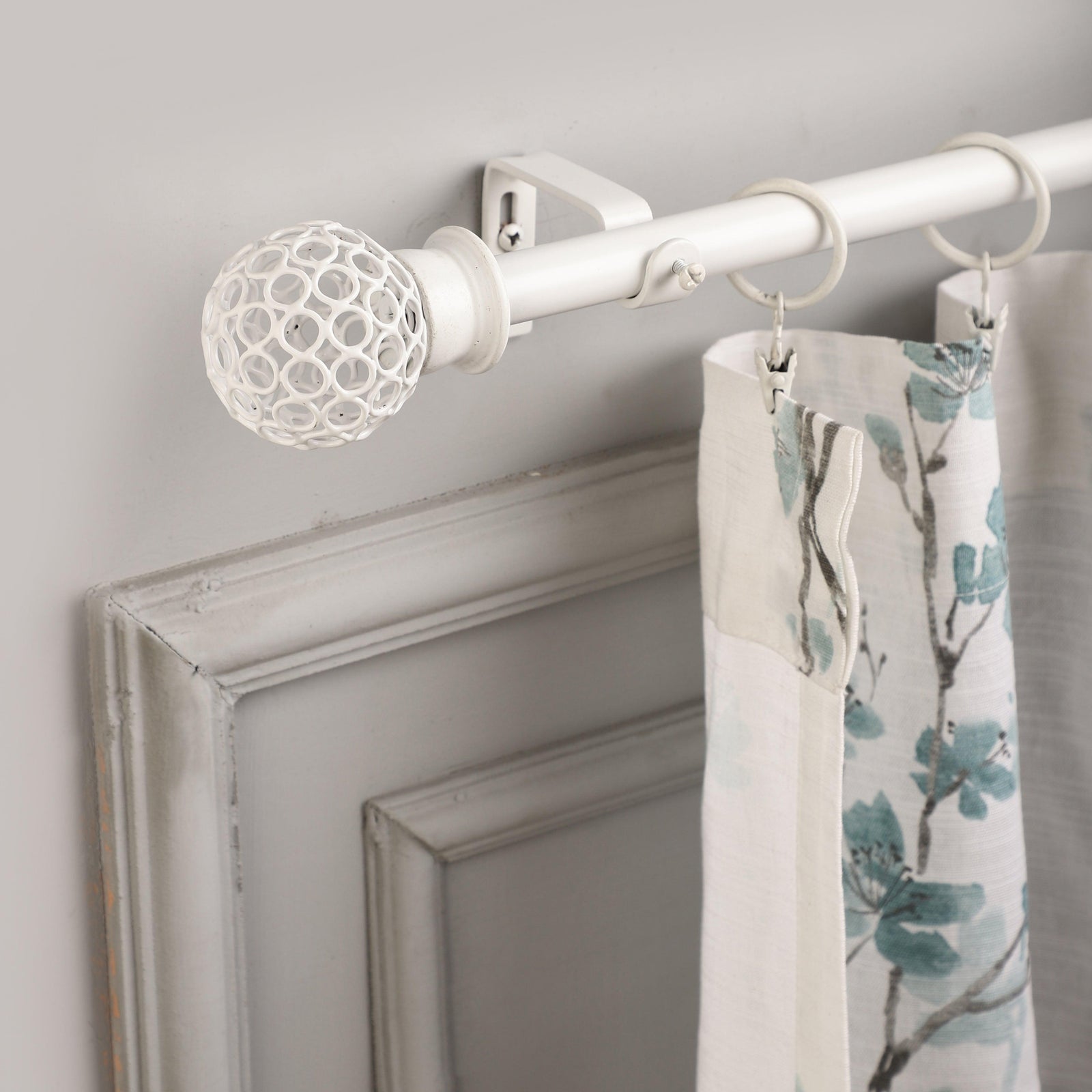 White Extendable Curtain Pole | 25mm | Cage Finials | 61-366cm-0