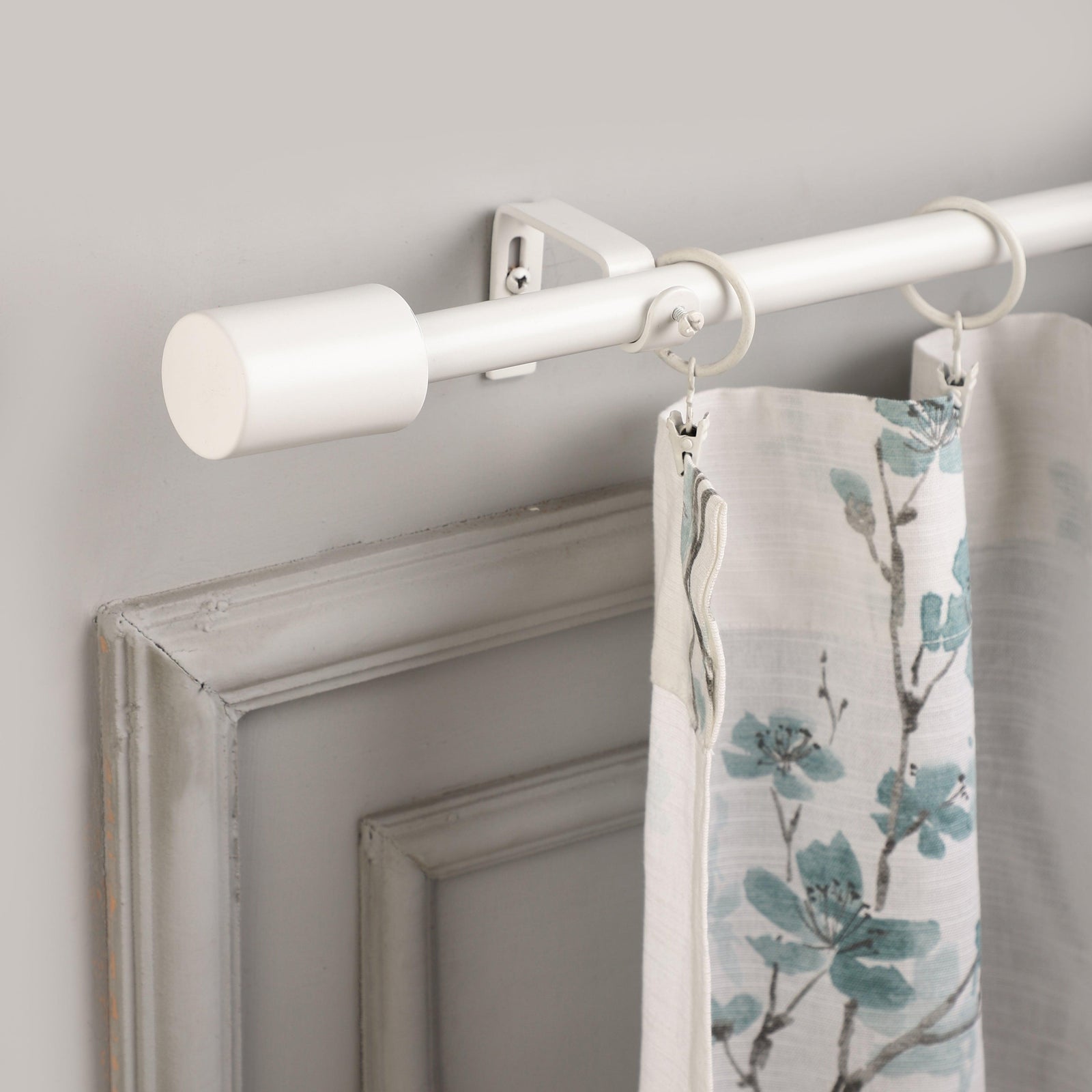 White Extendable Curtain Pole | Textured Finials | 61-366cm-0