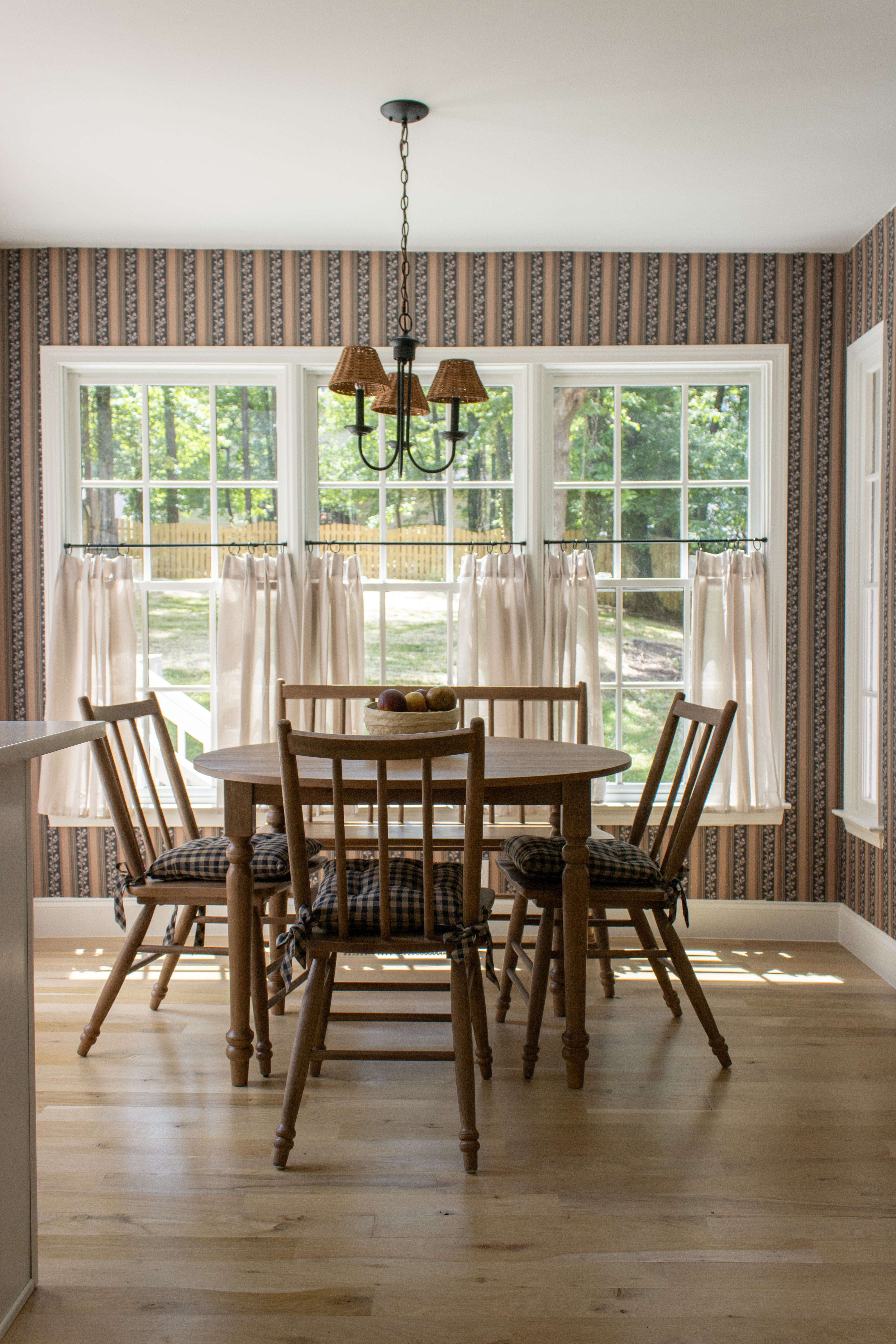 Auggie Wallpaper by Bloomery Decor