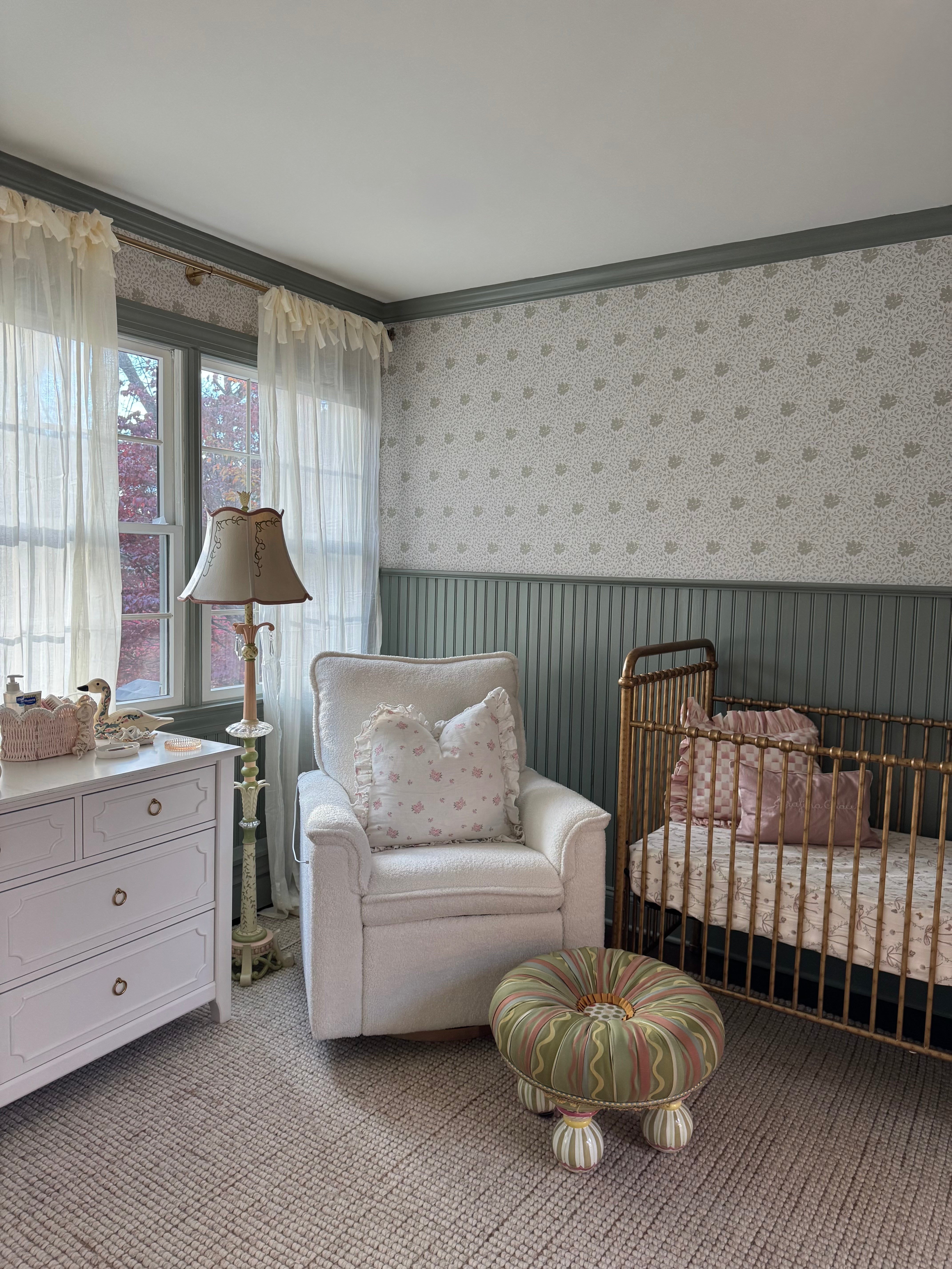 Layla Wallpaper by Ali Anni