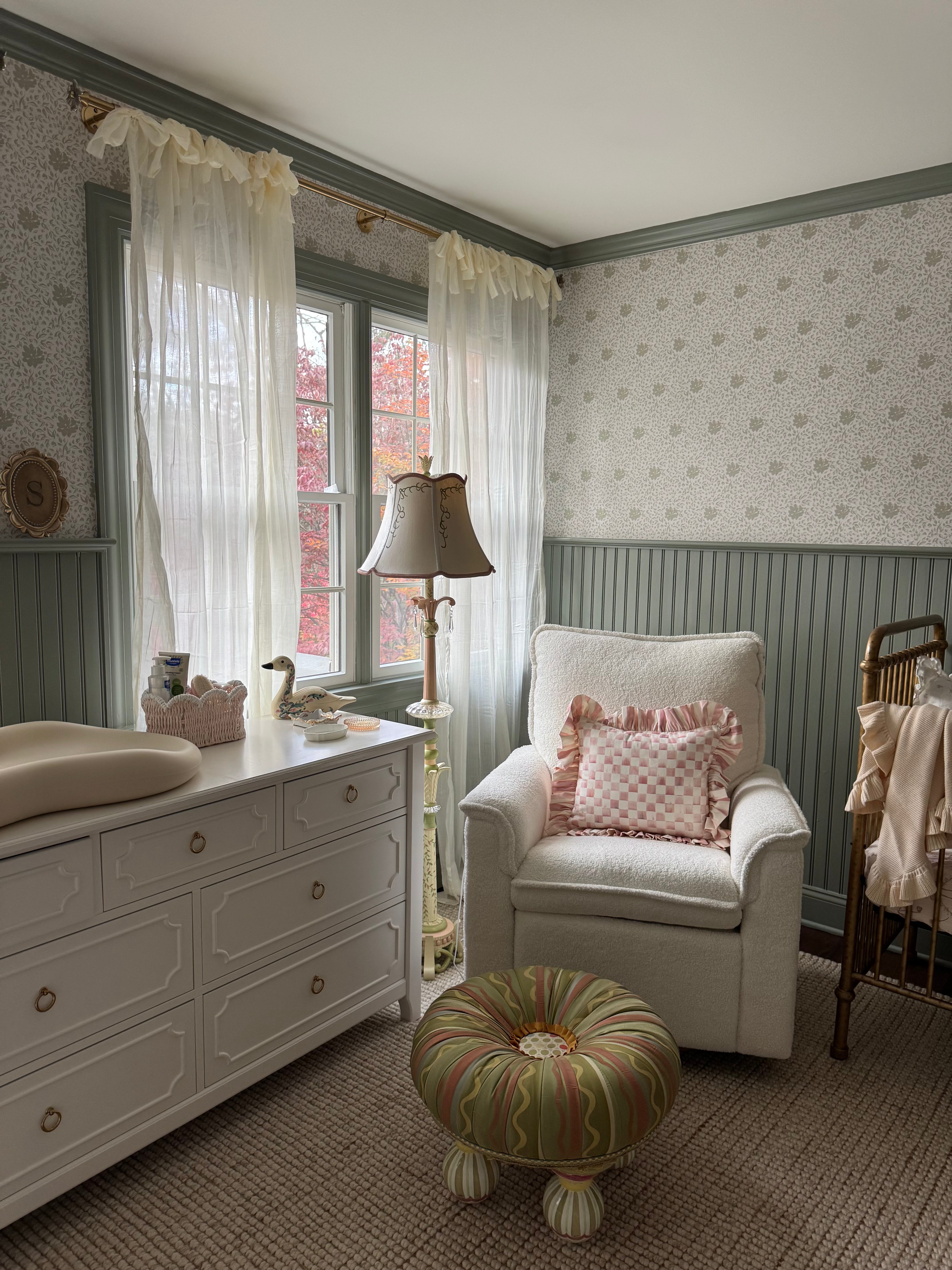 Layla Wallpaper by Ali Anni