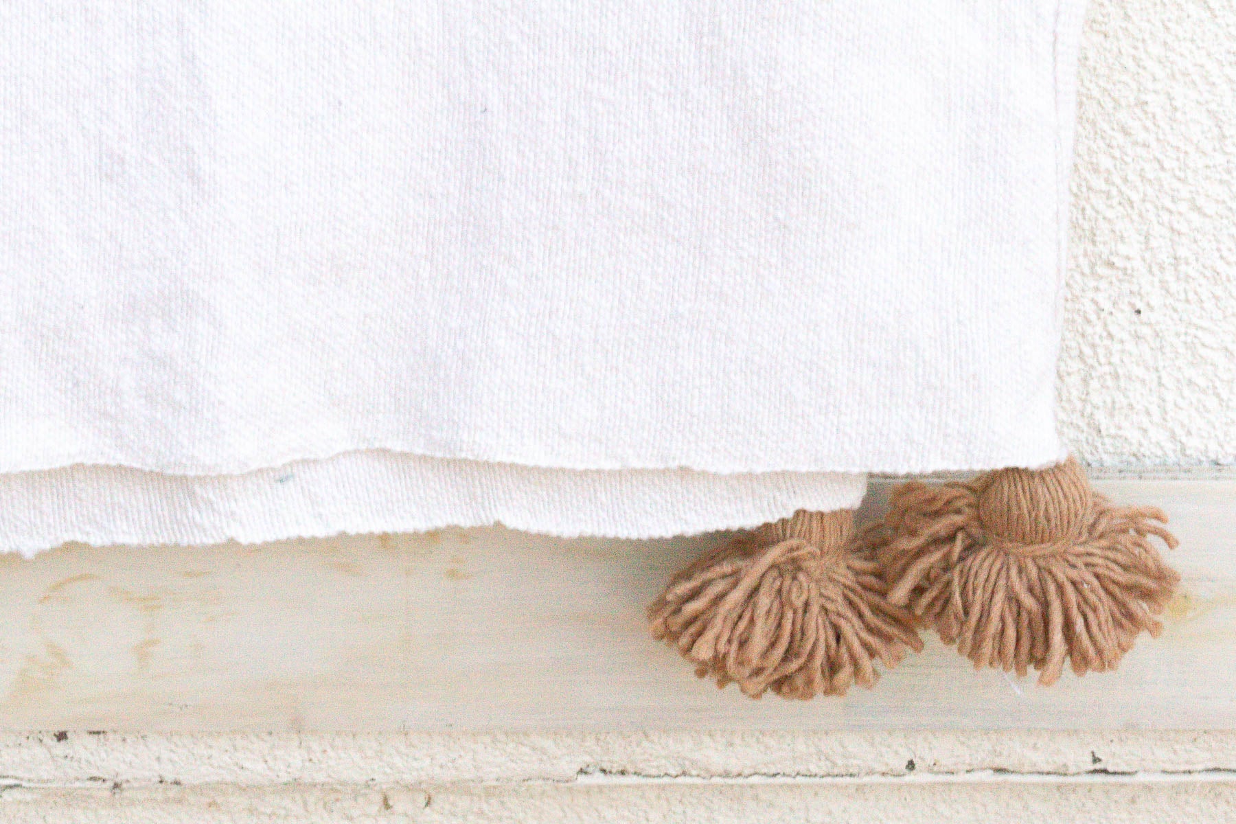 White Cloud Moroccan Pom Pom Blanket