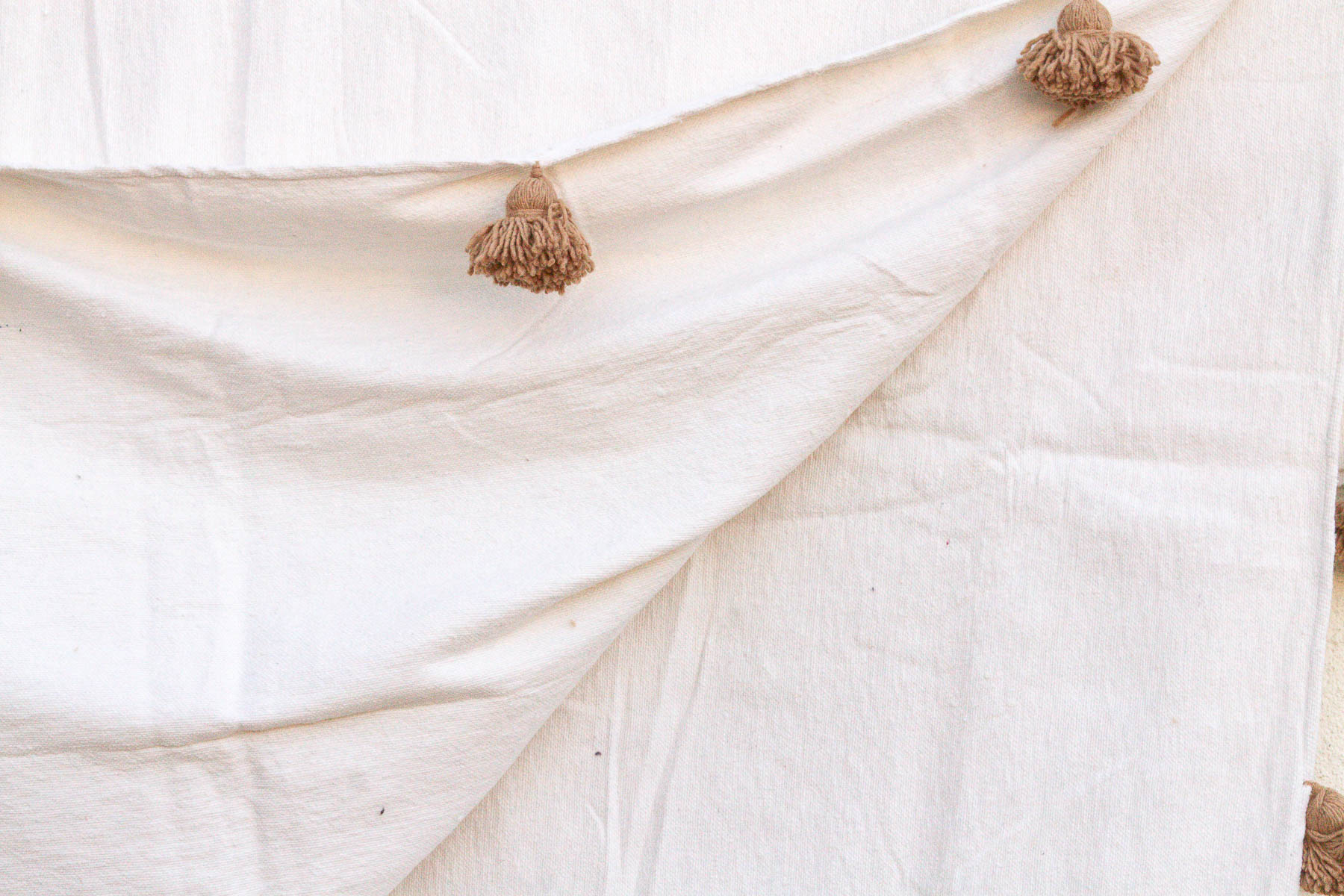 White Cloud Moroccan Pom Pom Blanket
