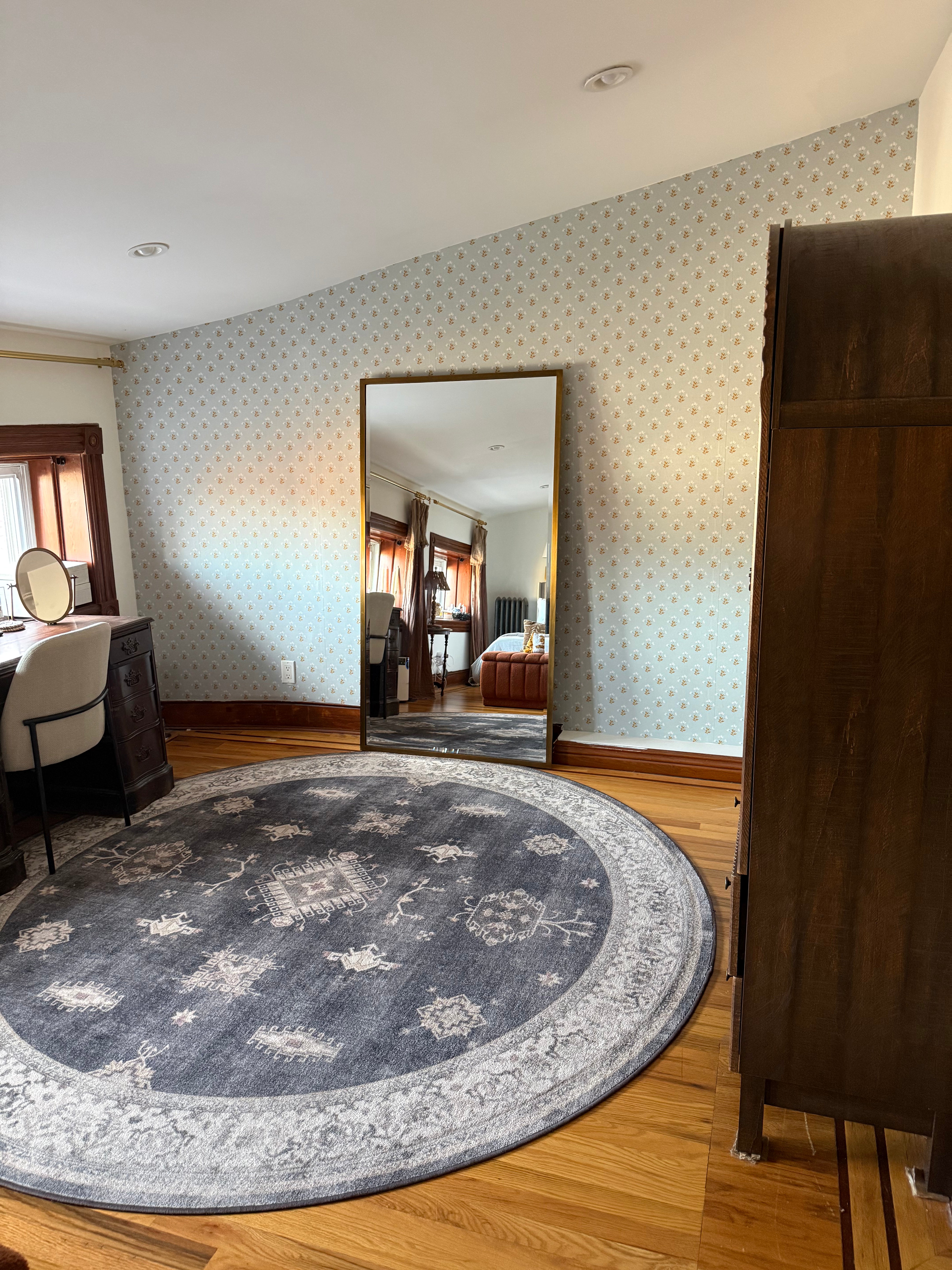 Alyce Wallpaper by Megan Cabaj