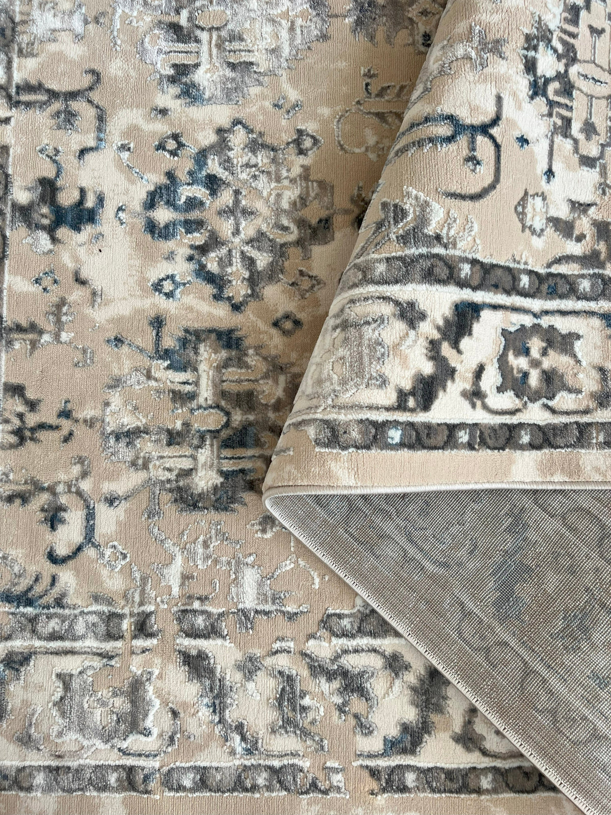 ROY's Home High&Low Area Rugs, Silver and Dark Shiny Effect