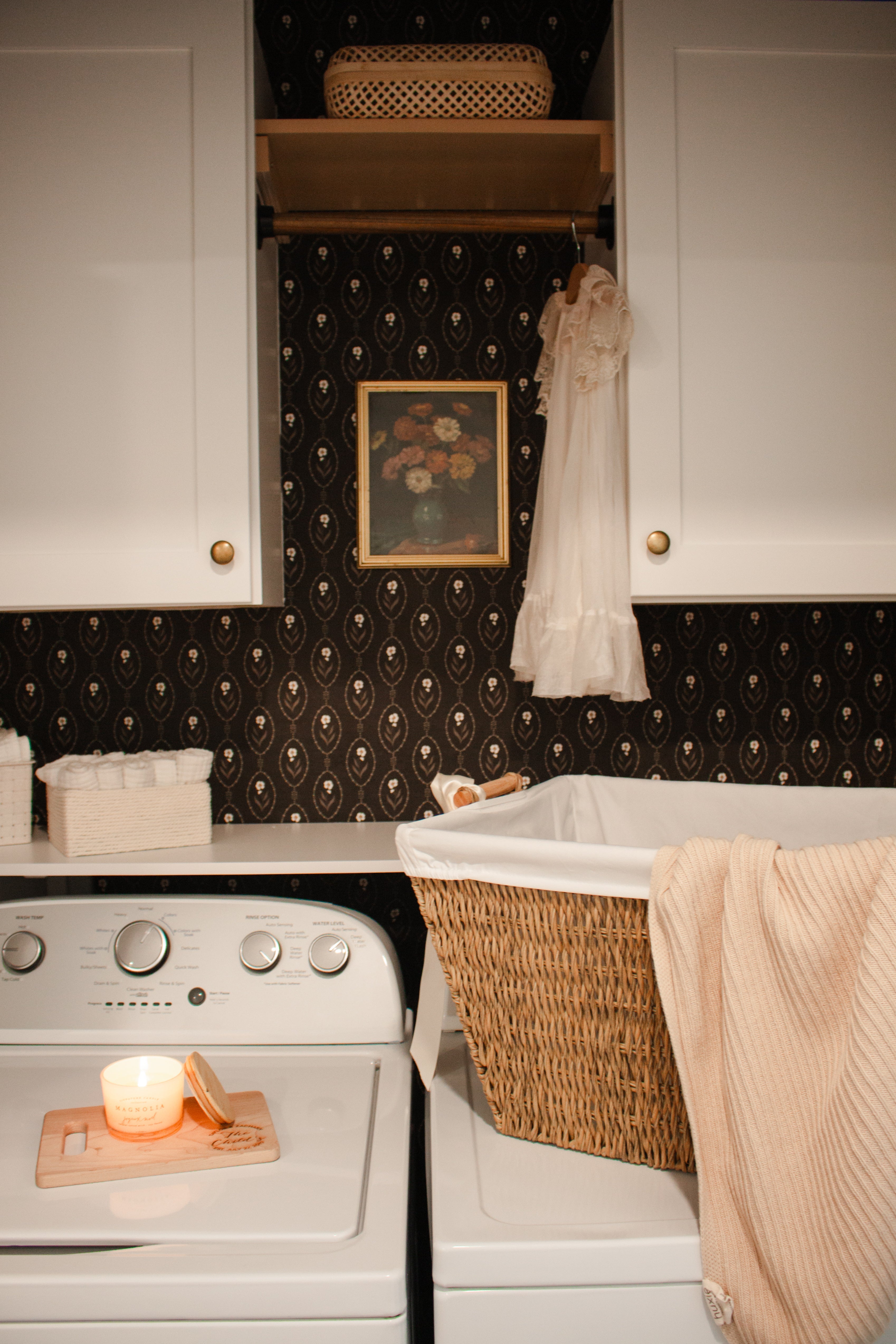 Isabella Wallpaper by Lisee Ree