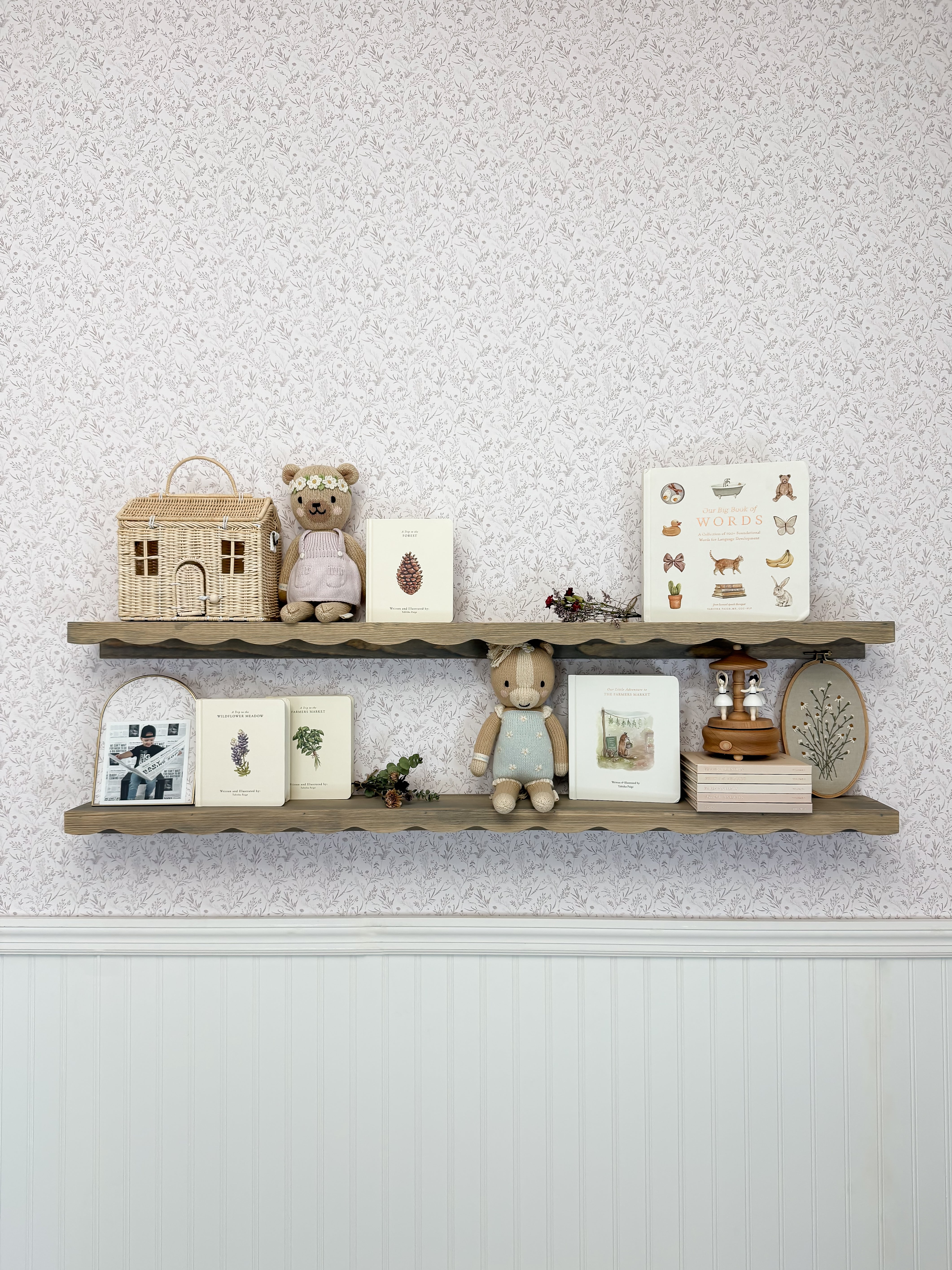 Scarlett Wallpaper by Elfi Yang