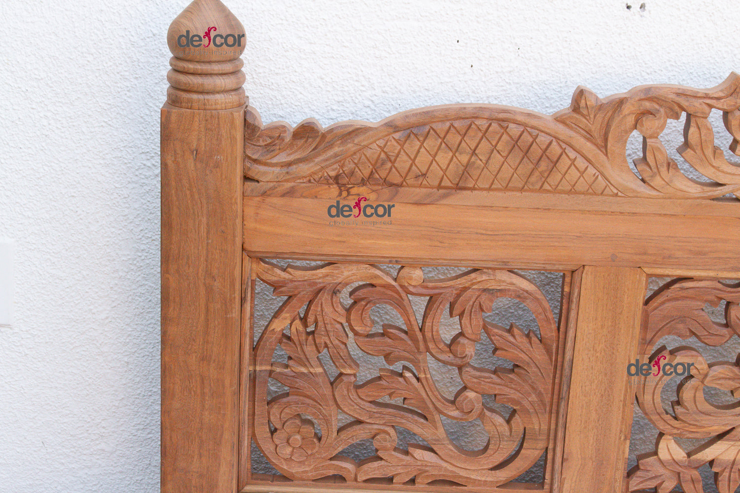 Finely Carved Bali Lounge Daybed Sofa