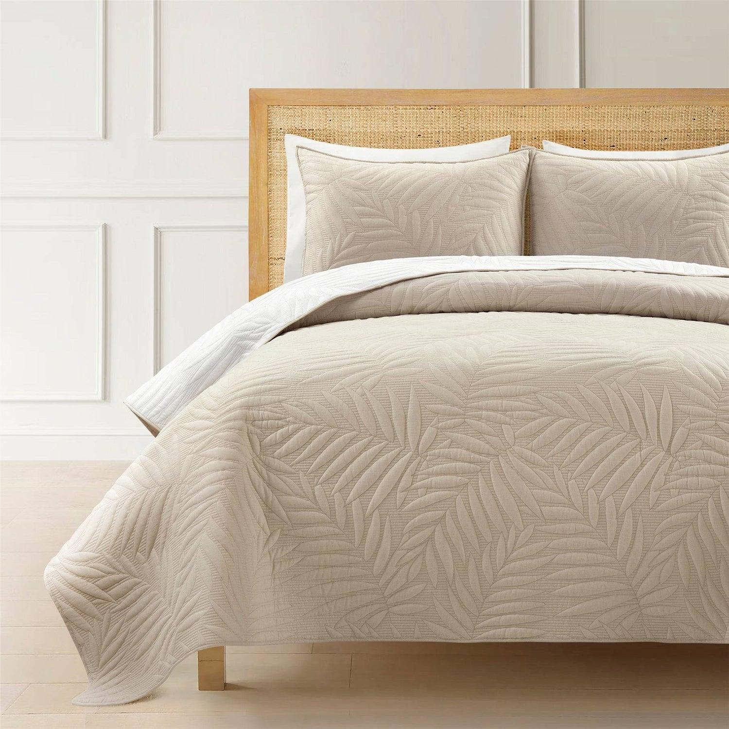 Full/Queen Lightweight Fern Leaf Reversible 3-PC White Beige Cotton Quilt Set - PRHOMZ