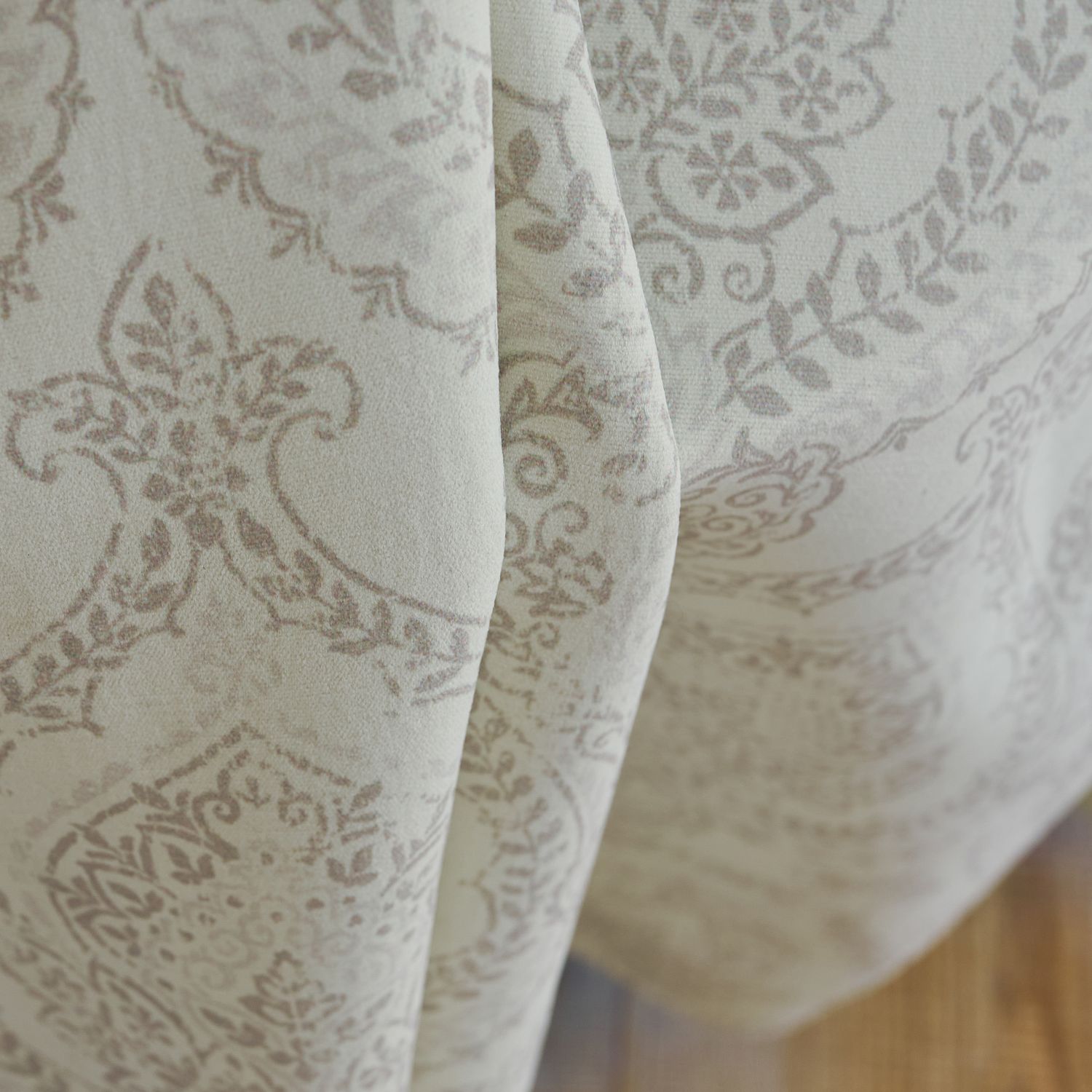 Jolie French Country Style Damask Patterned Curtains