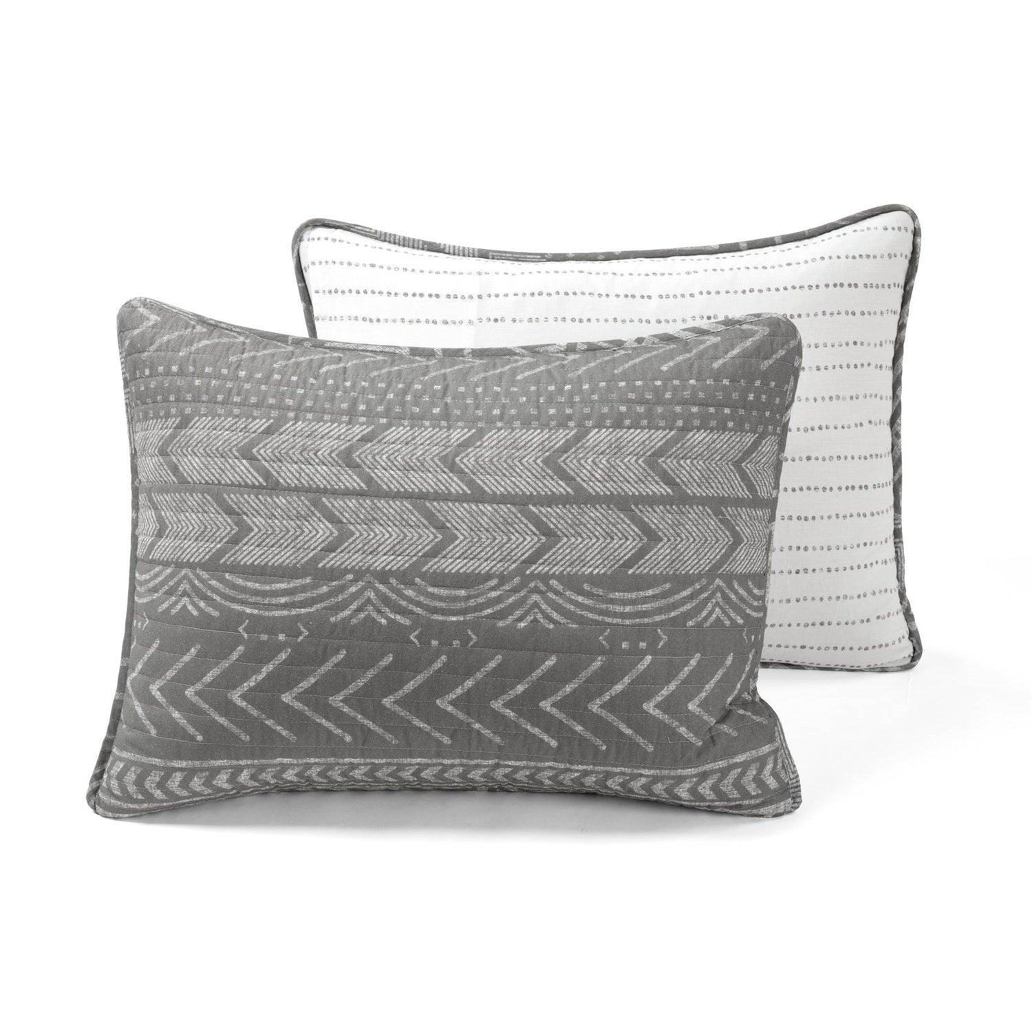 King Size Scandinavian Dark Grey Chevron Stripe Reversible Cotton Quilt Set - PRHOMZ