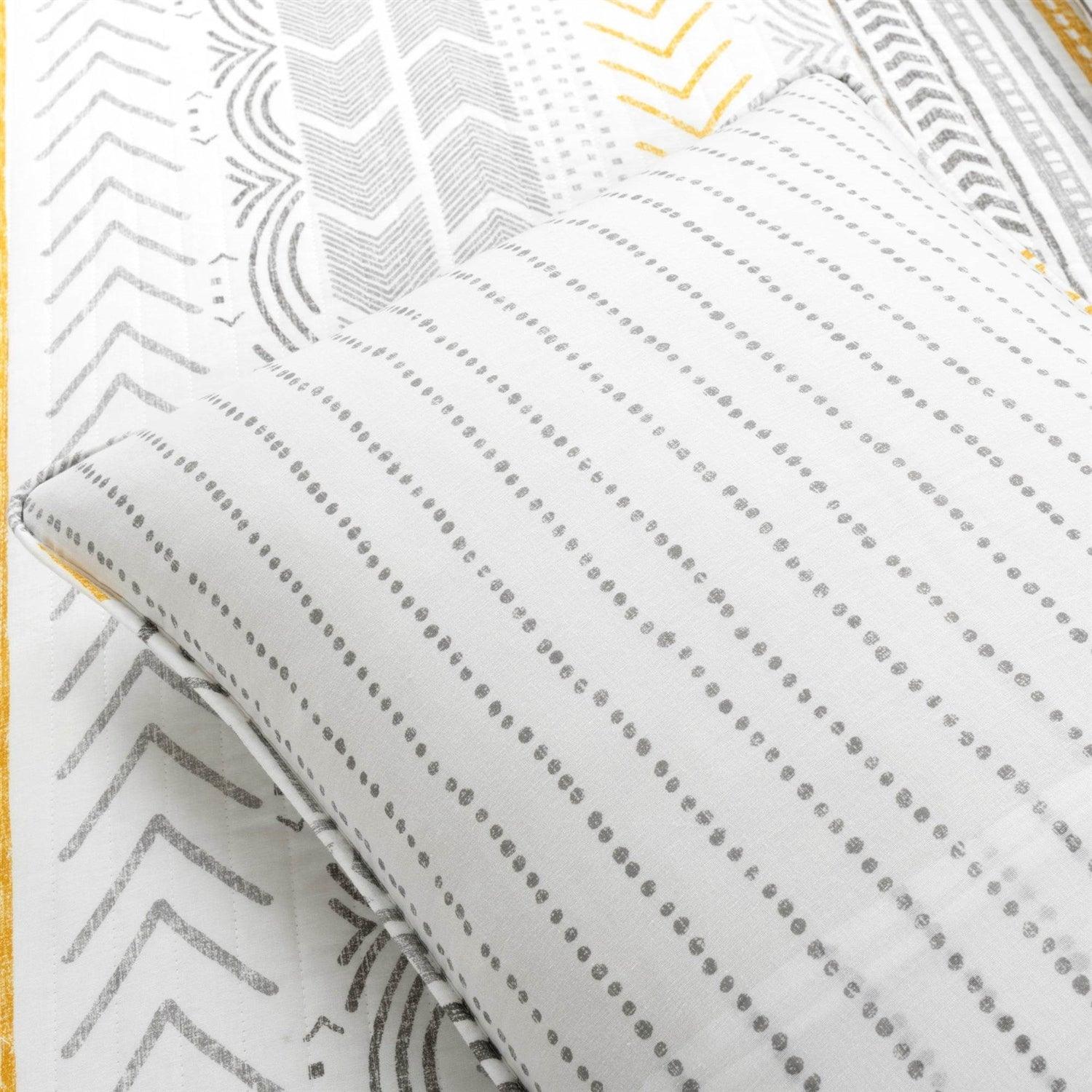 King Scandinavian Grey/Yellow/White Chevron Stripe Reversible Cotton Quilt Set - PRHOMZ