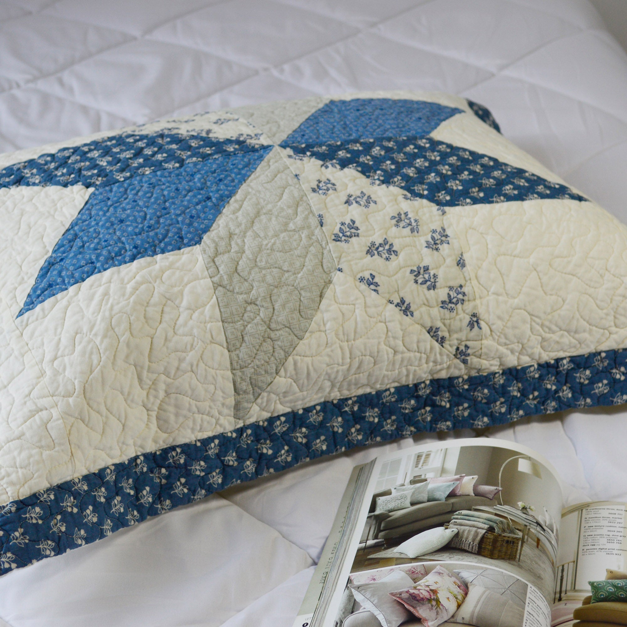Kasentex 100% Cotton Summer Diamond Blue Patchwork Quilt King Size Pillow Sham, Boho Style, Motif Blue and Ivory, Room Decor, Graduation Gifts