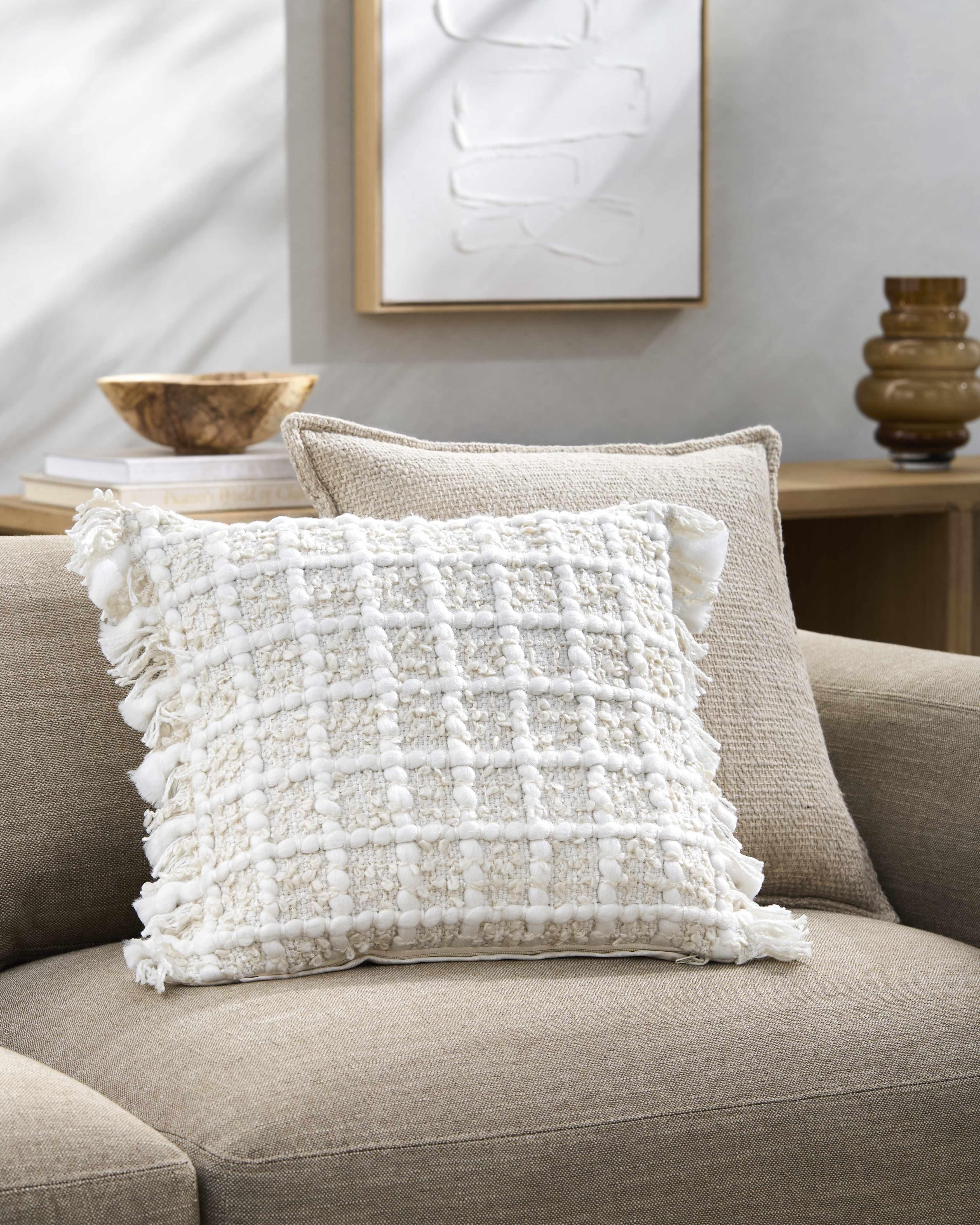 Aliana Throw Pillow - PRHOMZ