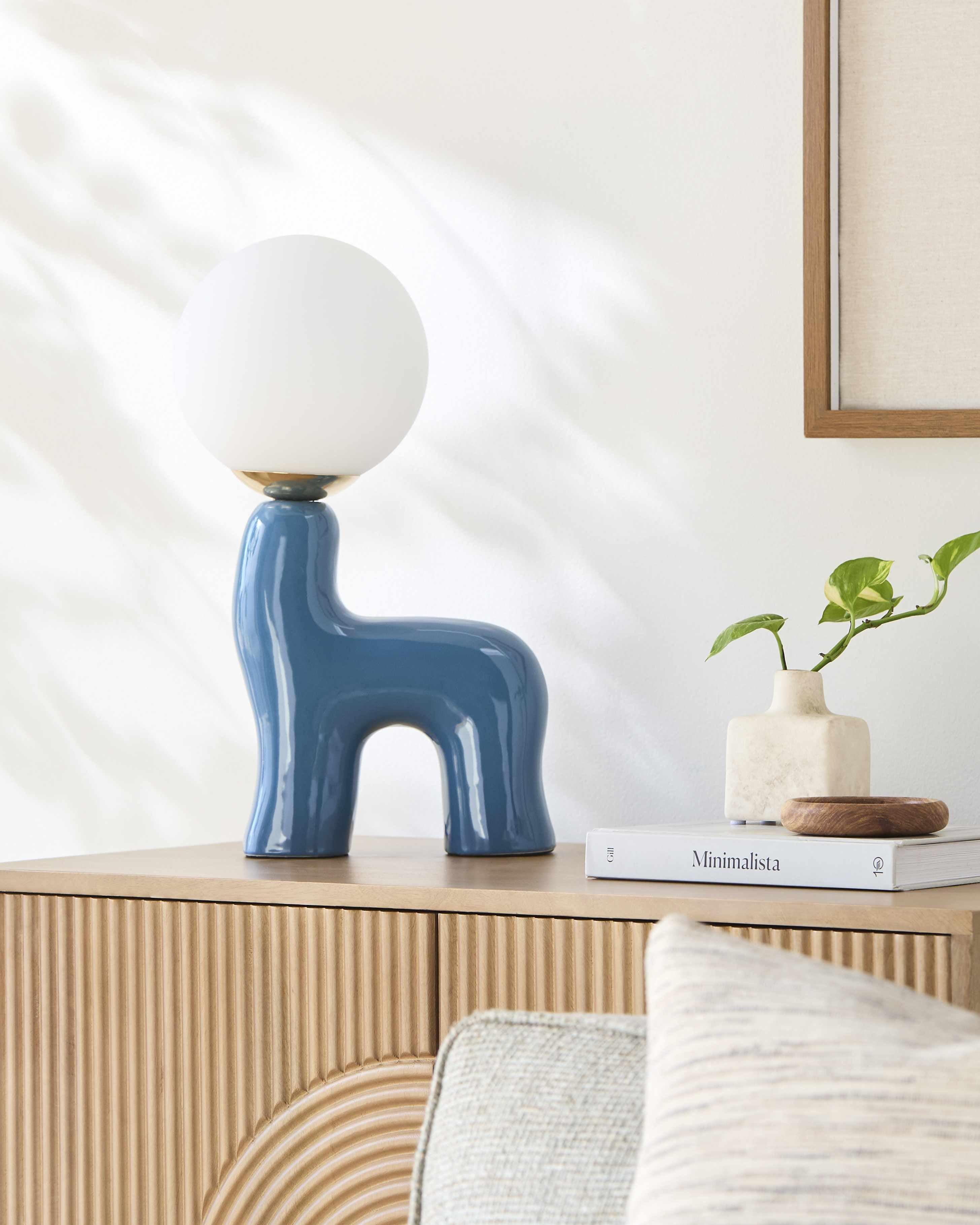 Lindoeste Table Lamp - PRHOMZ