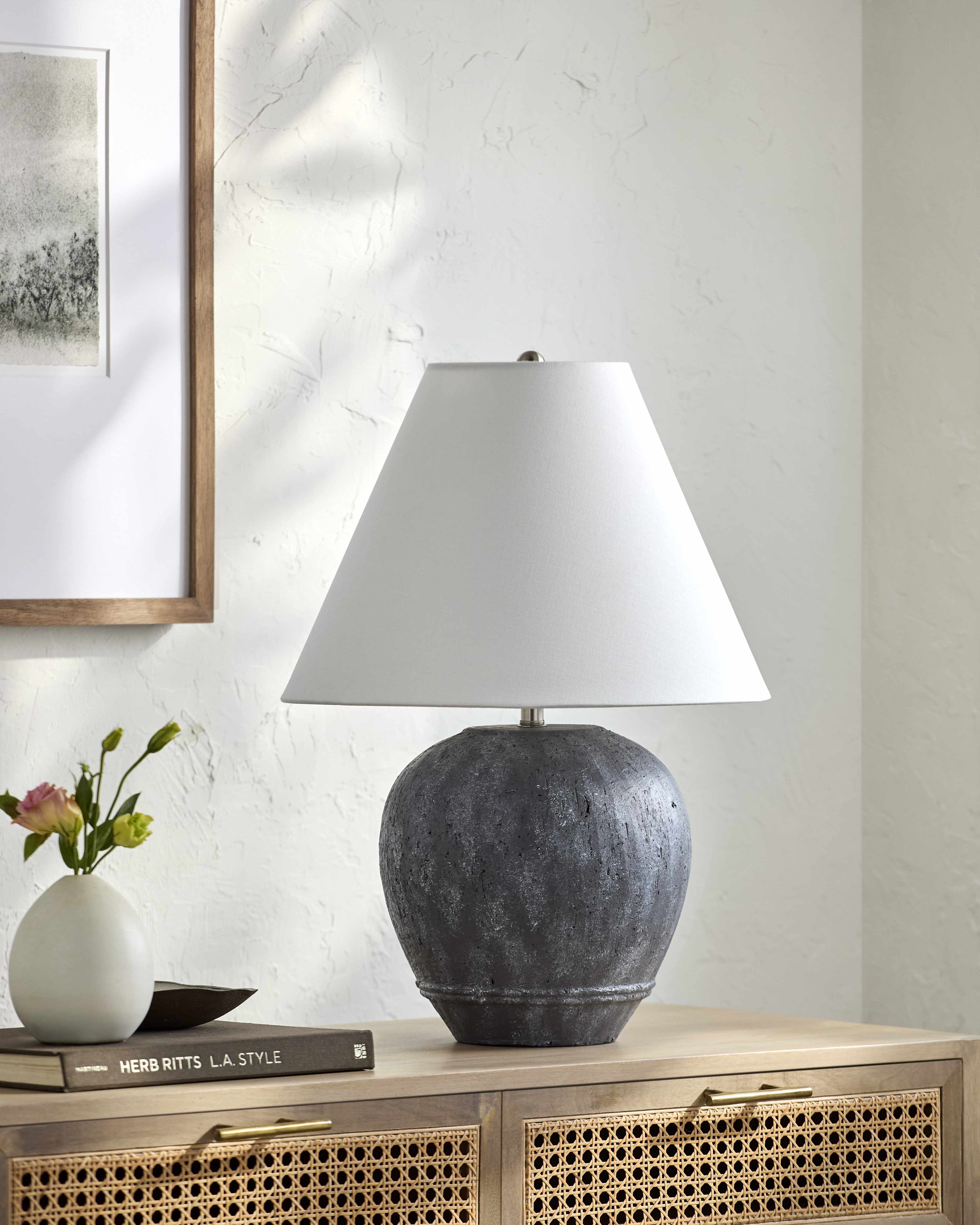 Mstsislaw Table Lamp-0