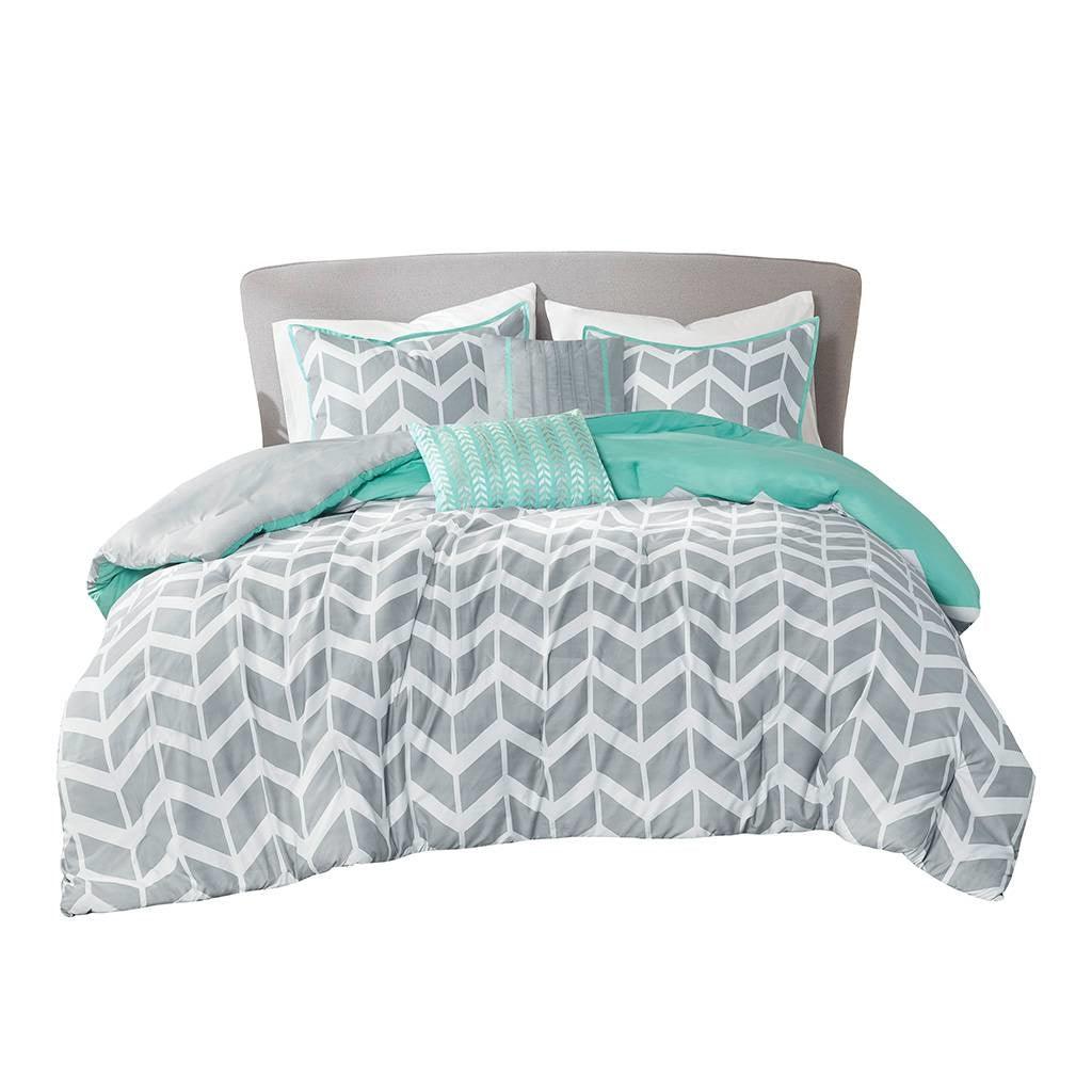 Full/Queen Reversible Comforter Set with Grey White Aqua Teal Chevron Pattern - PRHOMZ