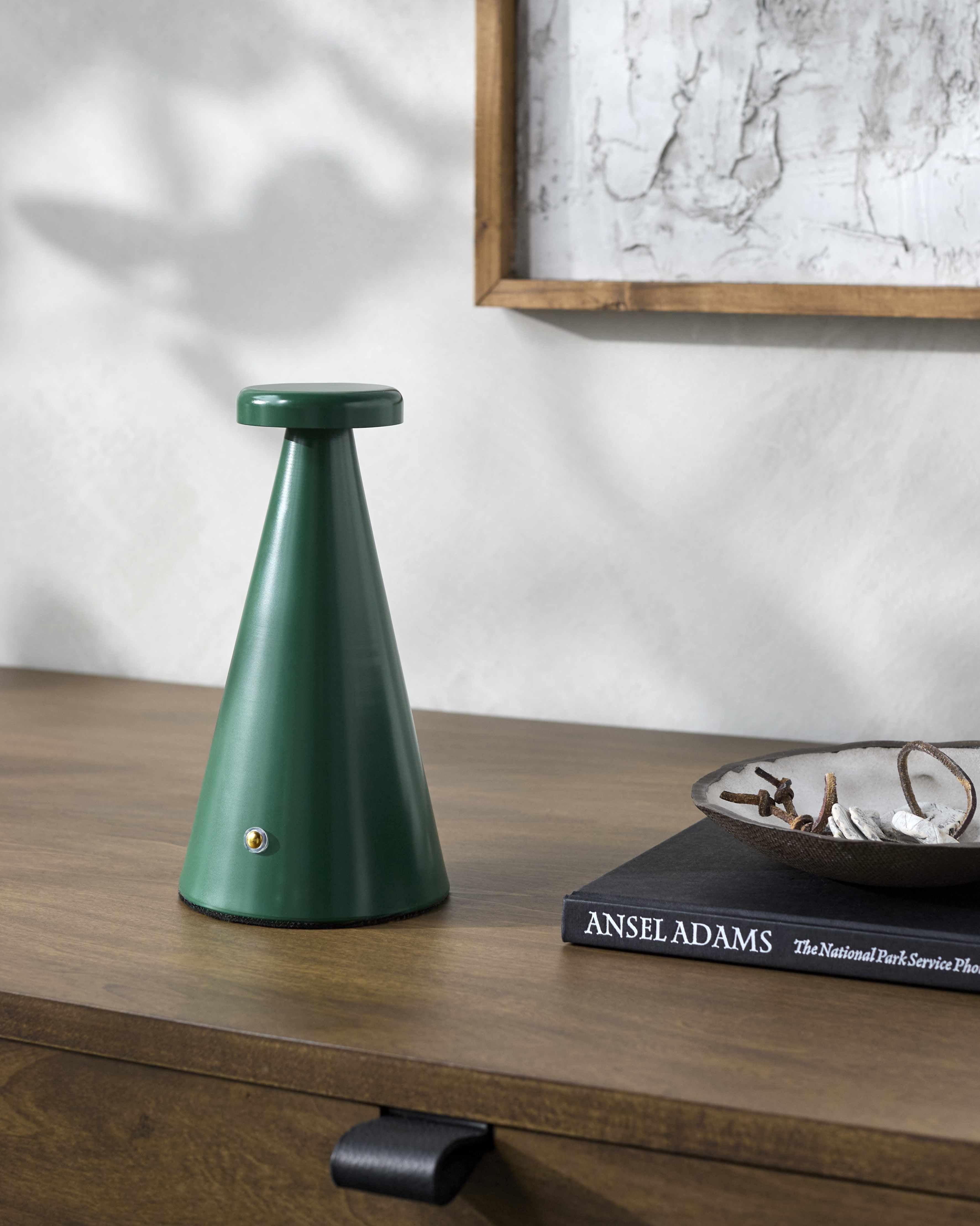 Nasiriyah Table Lamp-1