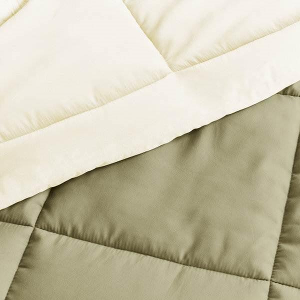 King/Cal King 3-Piece Microfiber Reversible Comforter Set in Sage Green/Cream - PRHOMZ