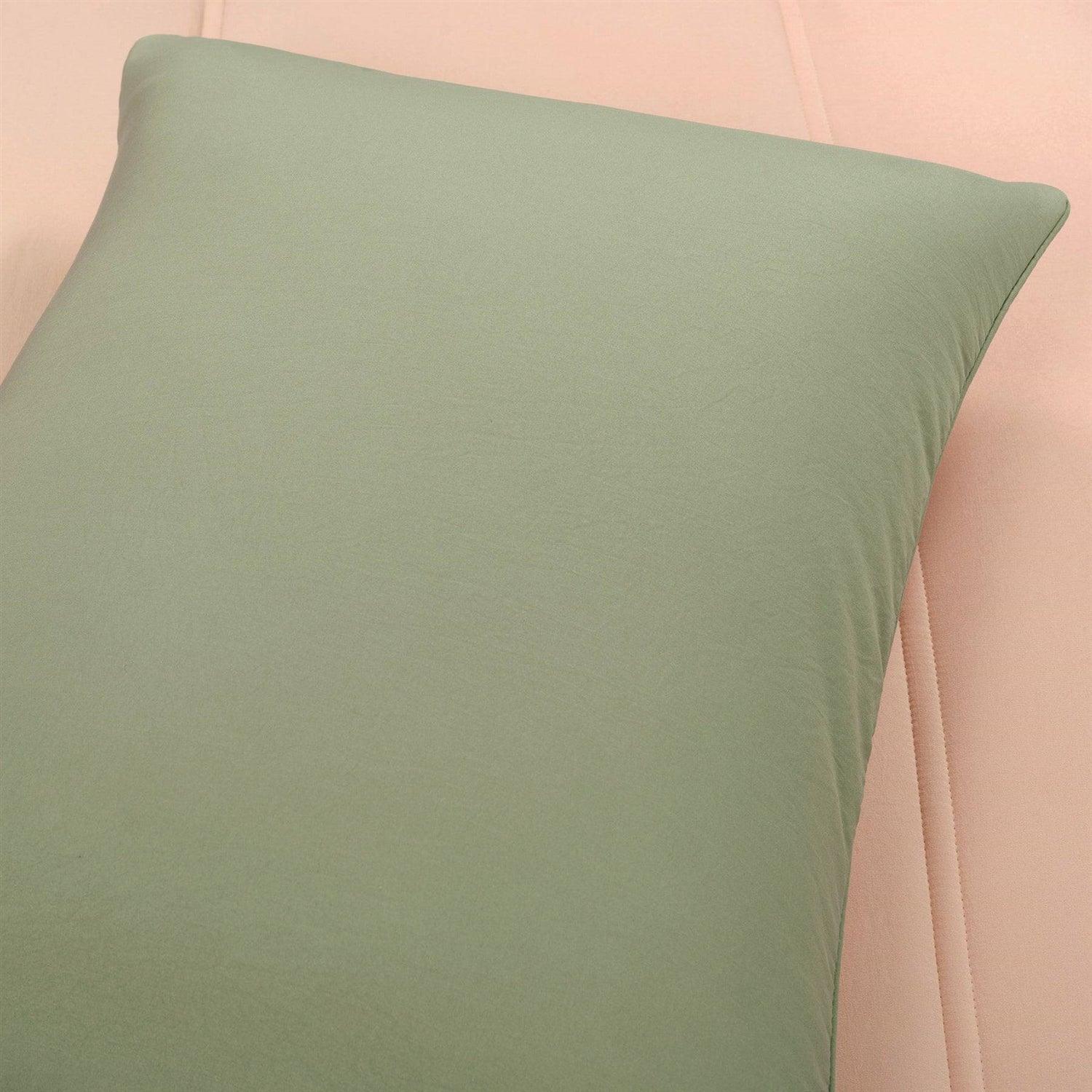 Full/Queen Soft Lightweight Reversible Quilted Comforter Set in Green/Pink - PRHOMZ