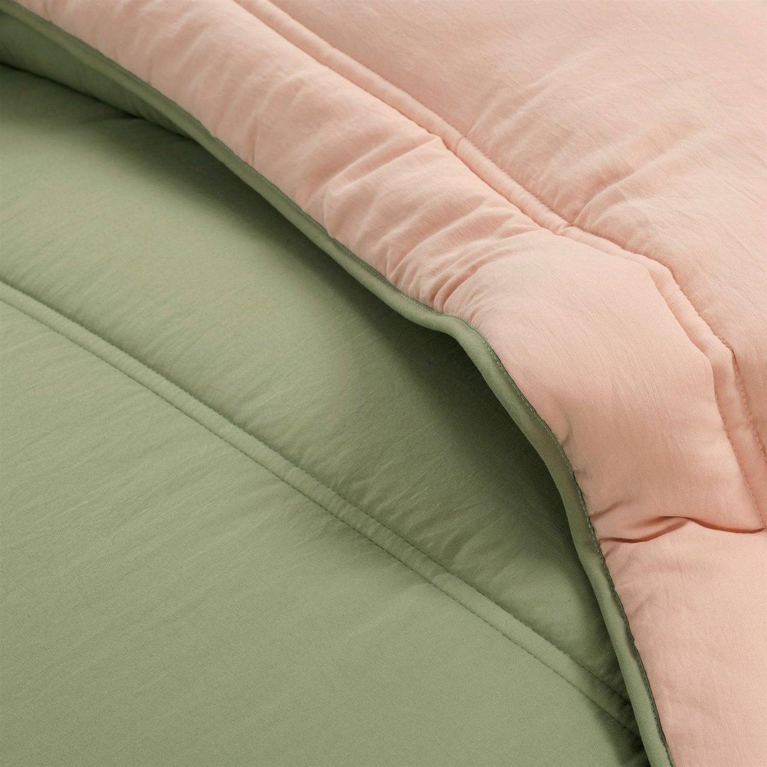 Twin/XL Soft Lightweight Reversible Quilted Comforter Set in Green/Pink - PRHOMZ