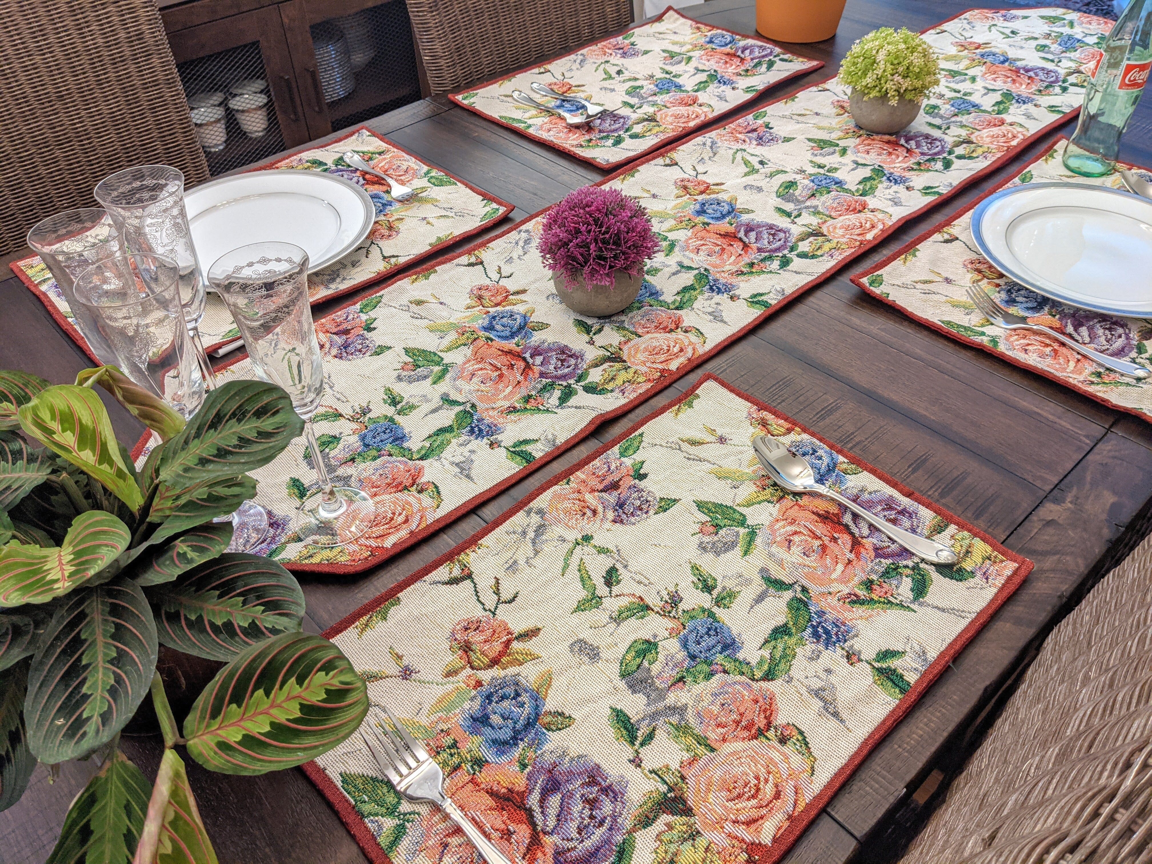 DaDa Bedding Vintage Romantic Roses Lovely Pink Floral Woven Tapestry Dining Table Runner (879)