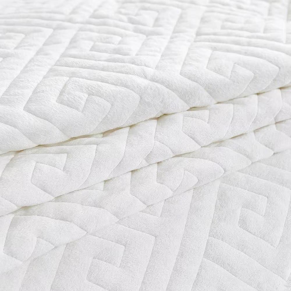 Queen size Ivory White Velvet Microfiber Polyester Reversible 3-Piece Quilt Set - PRHOMZ