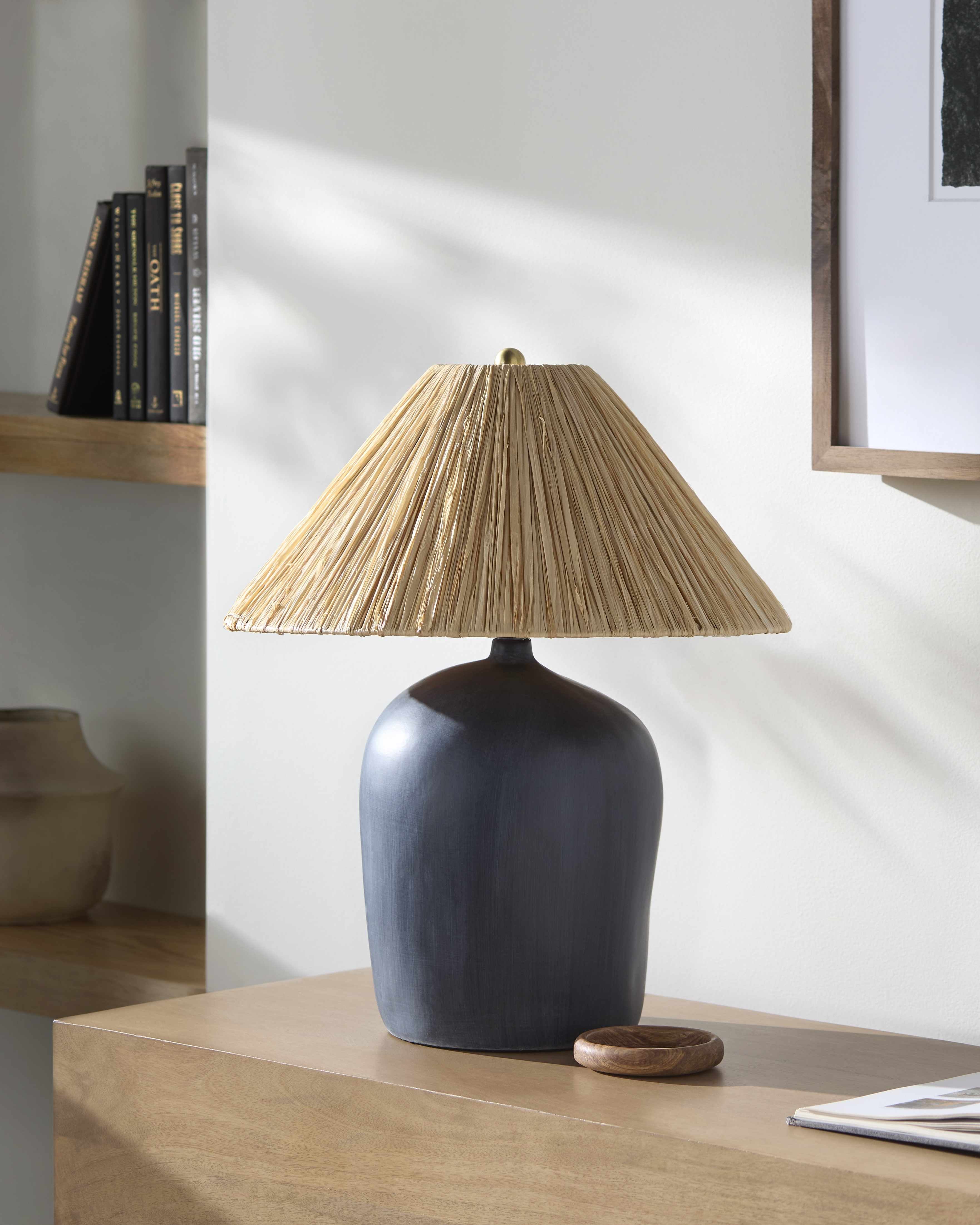 Renswoude Black Table Lamp-1