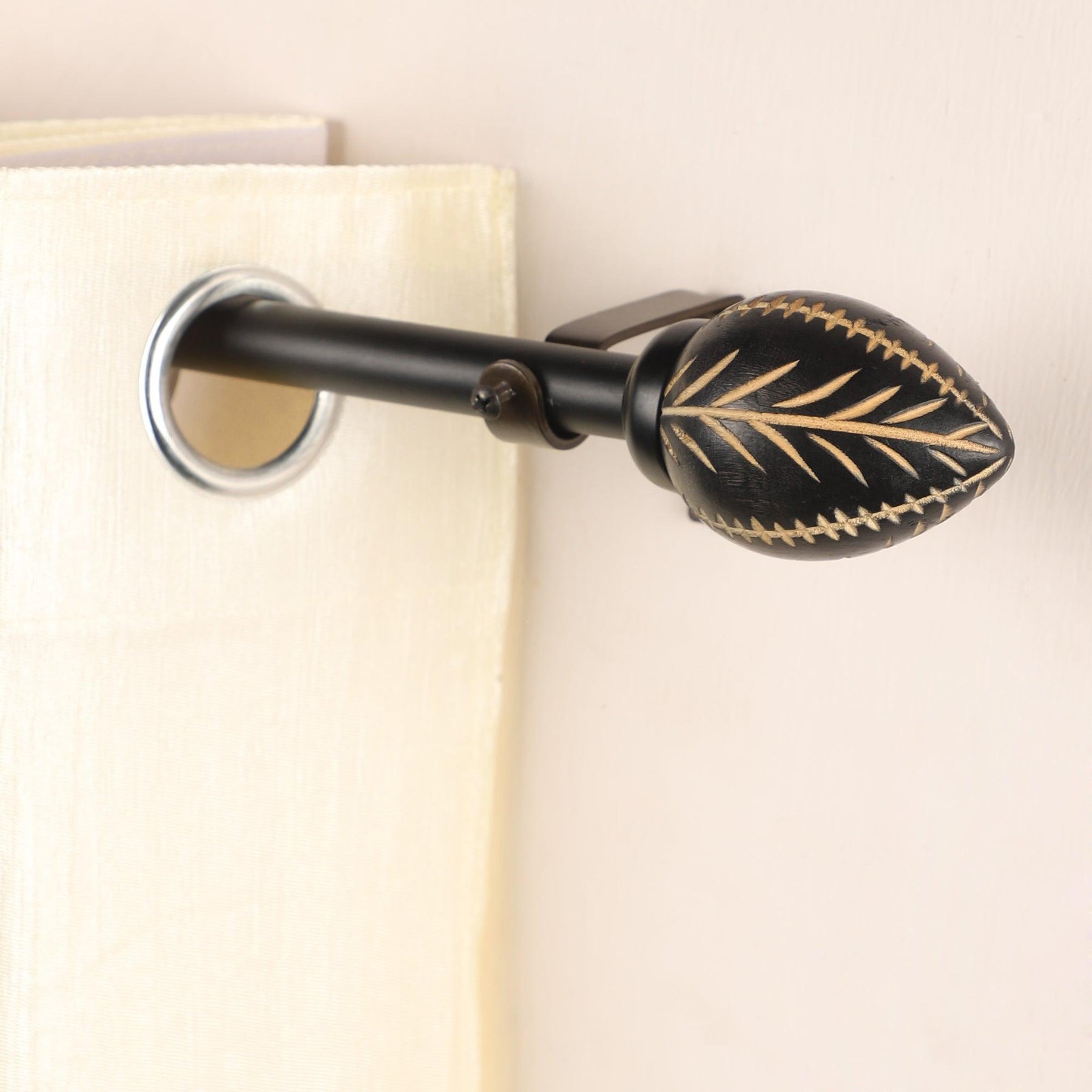 Black Extendable Telescopic Curtain Pole | Wooden Leaf Finials | 61-366cm-0