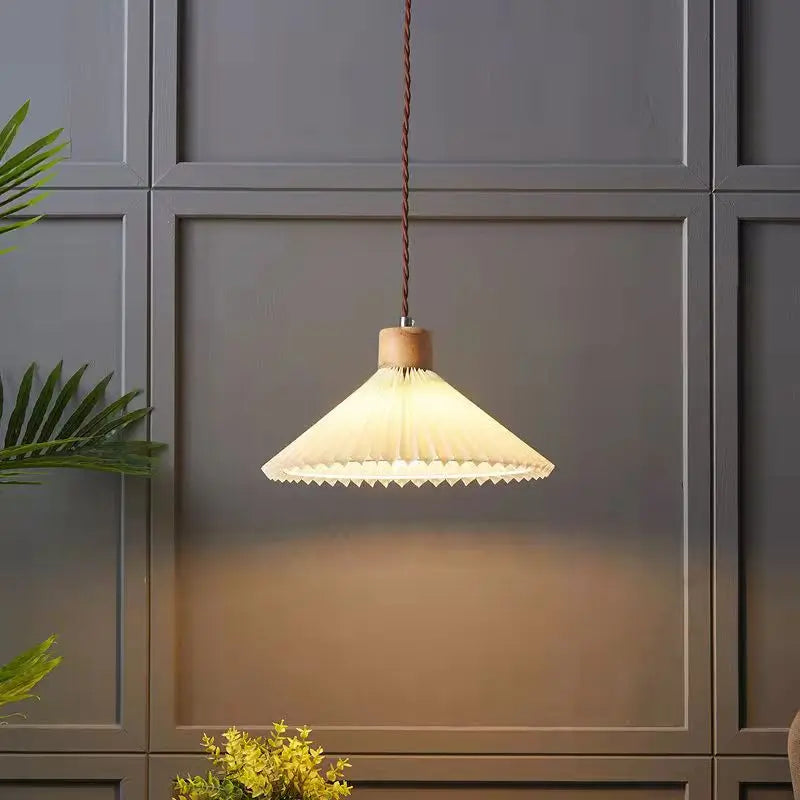 Retro Pleated Pendant Light For Living Dining Room Bedside Solid Wooden Ceiling Hanging Fabric Lampshade Bar Home Decoration
