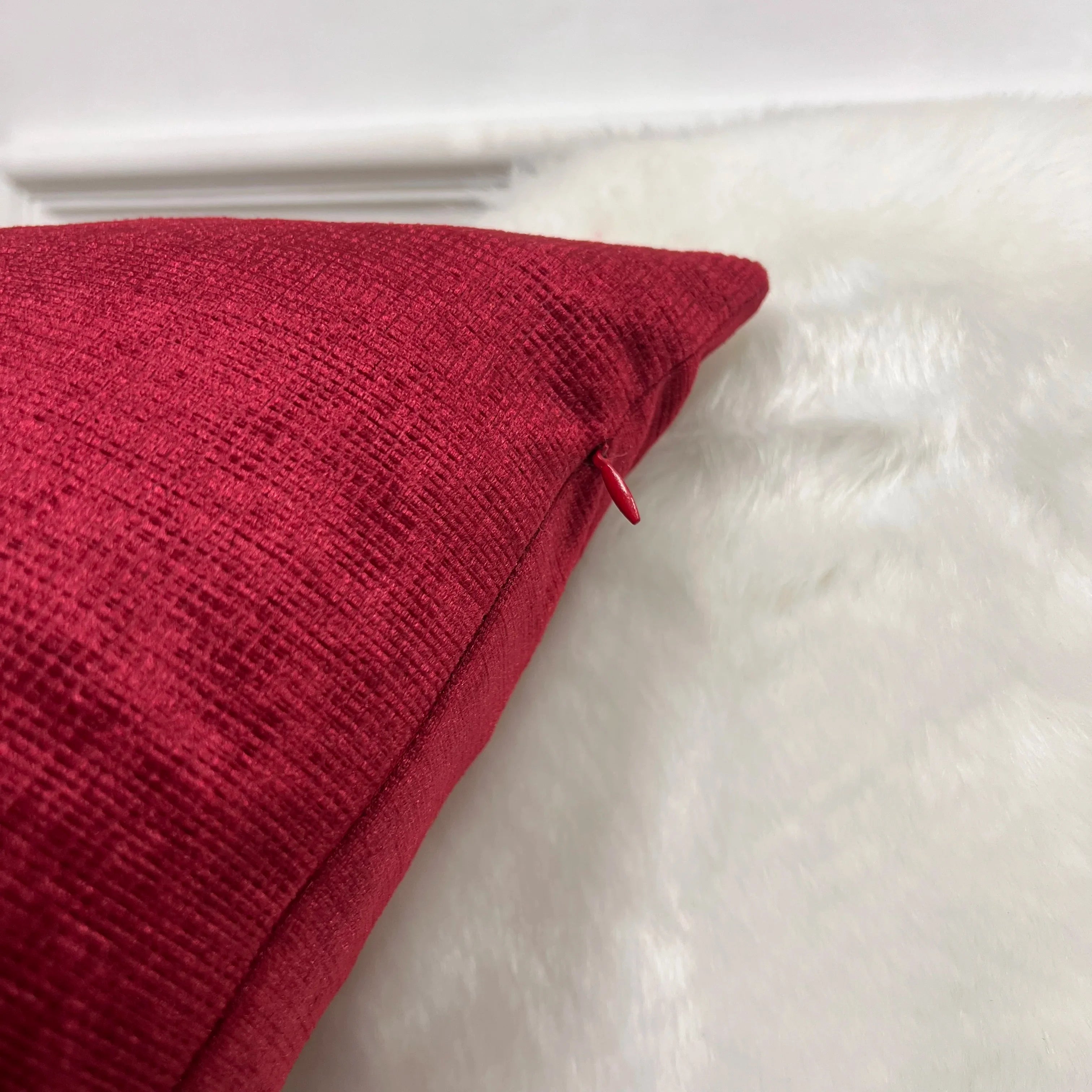Polyester Plaid Plush Cushion Pillowcase