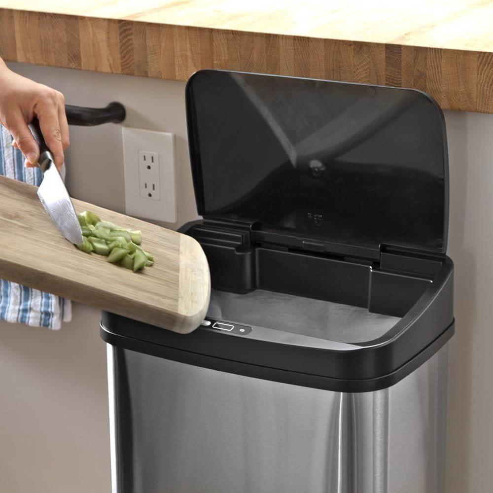 Silver/Black 13-Gallon Stainless Steel Kitchen Trash Can – Motion Sensor Lid - PRHOMZ