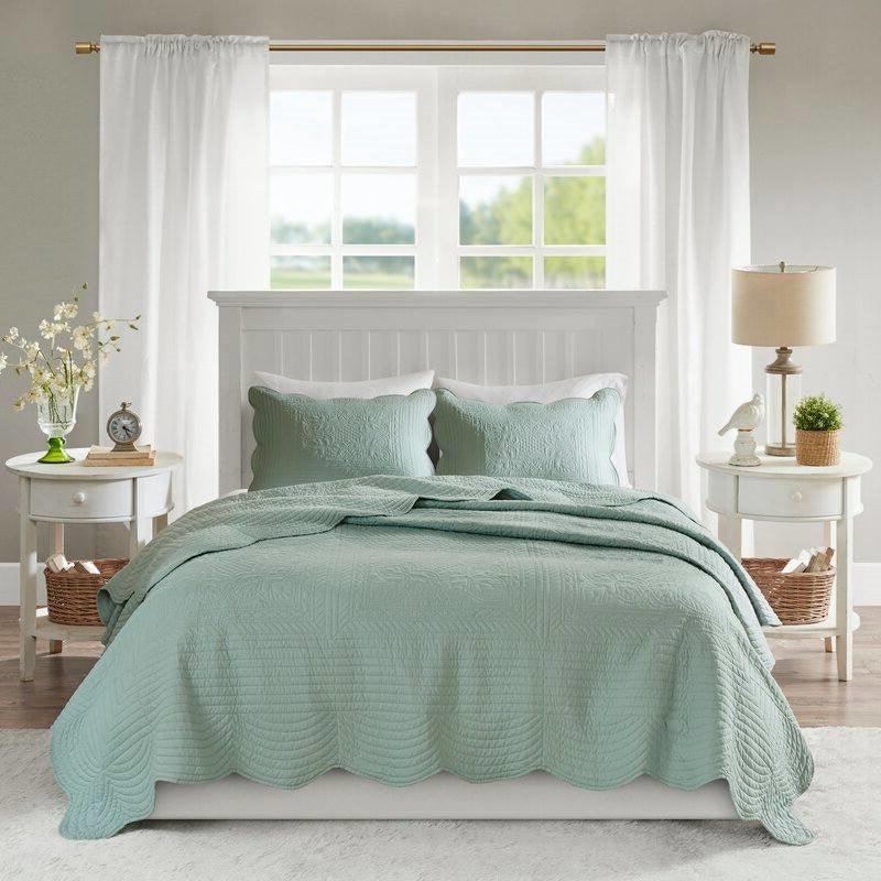 Full/Queen size 3-Piece Reversible Scalloped Edges Microfiber Quilt Set in Seafoam - PRHOMZ