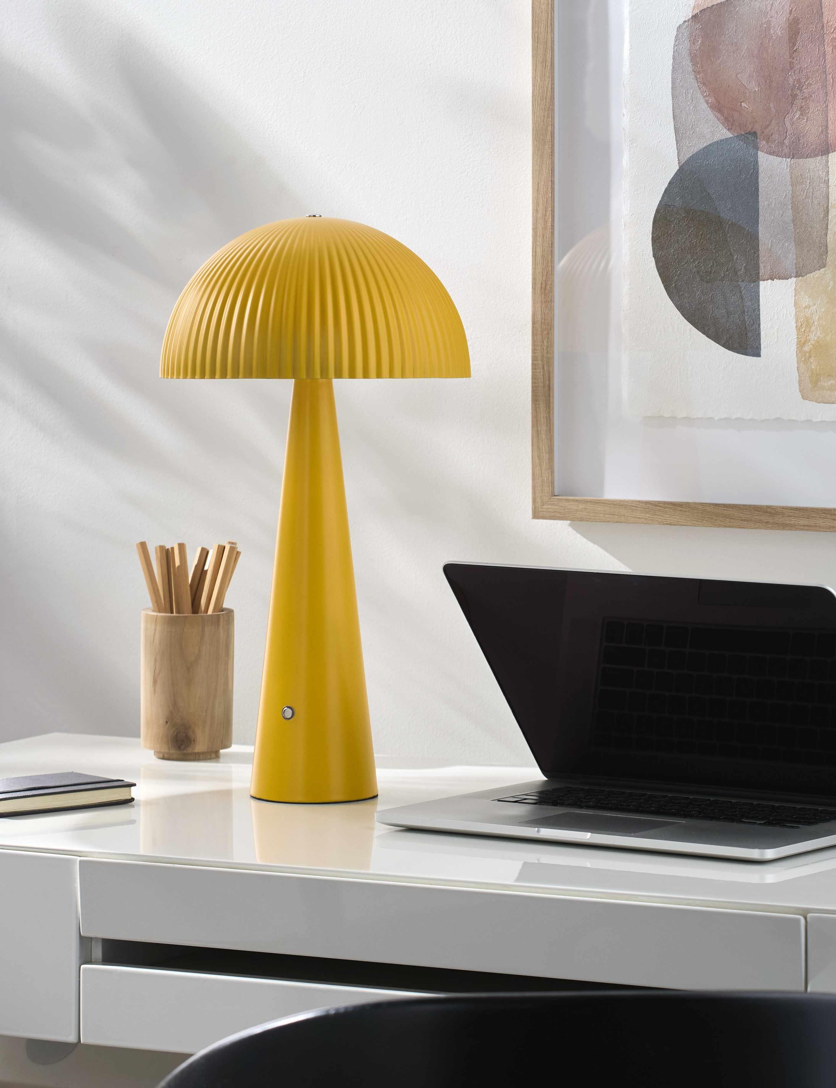 Scontrone Table Lamp - PRHOMZ