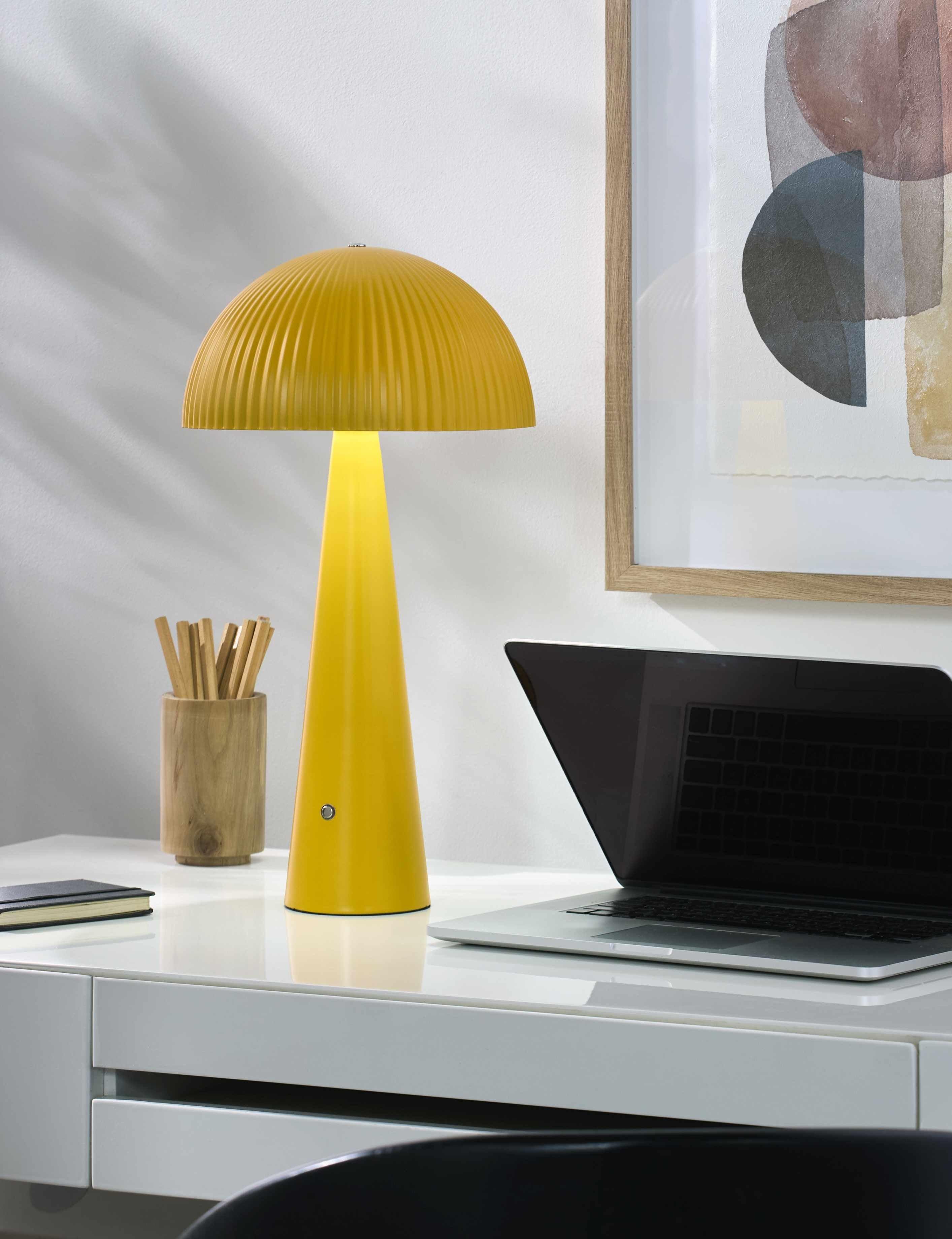 Scontrone Table Lamp - PRHOMZ