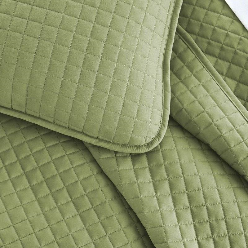 King/Cal King Lightweight Sage Ultra Soft 3-Piece Microfiber Quilt Set-2