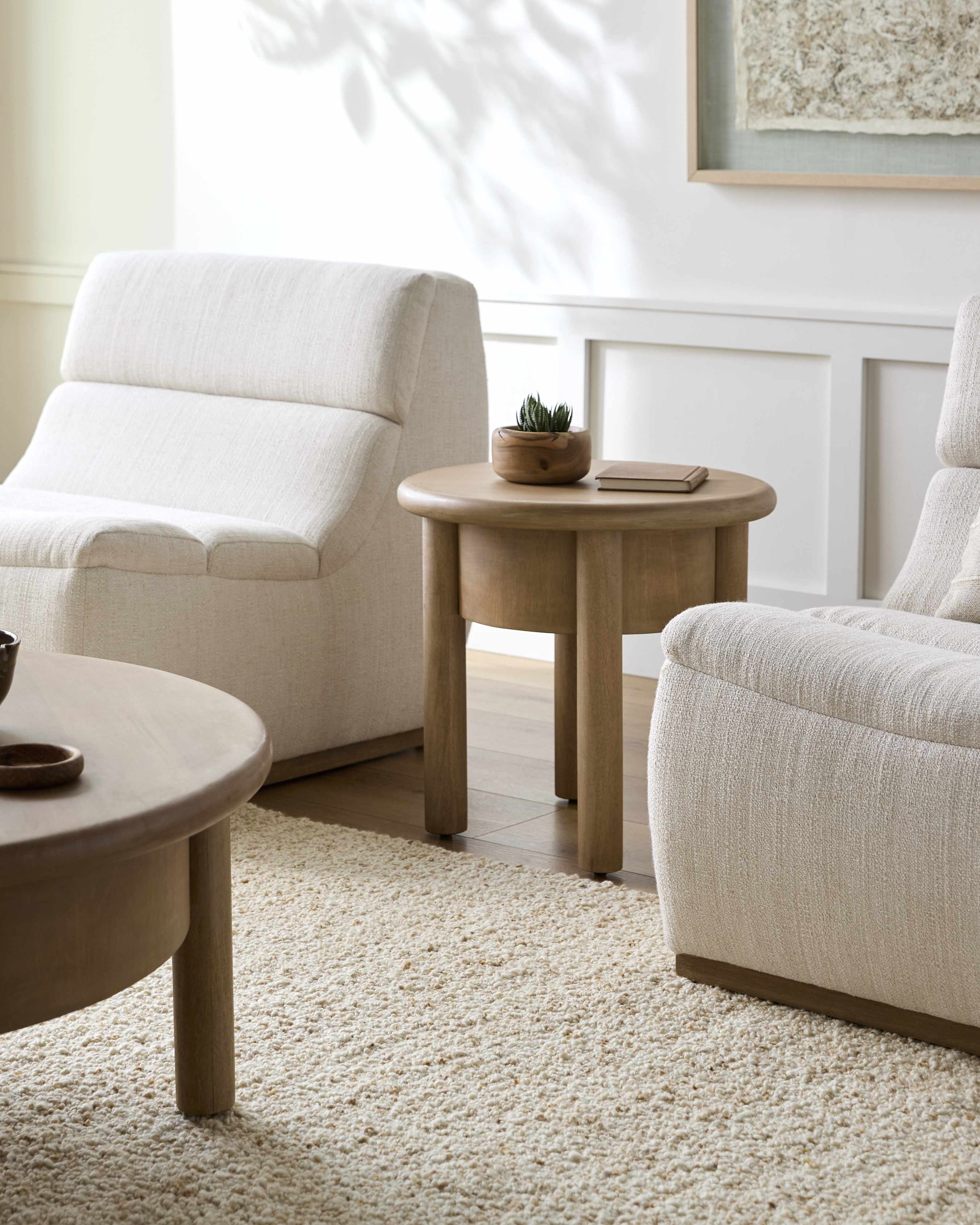 Sarichioi End Table-0