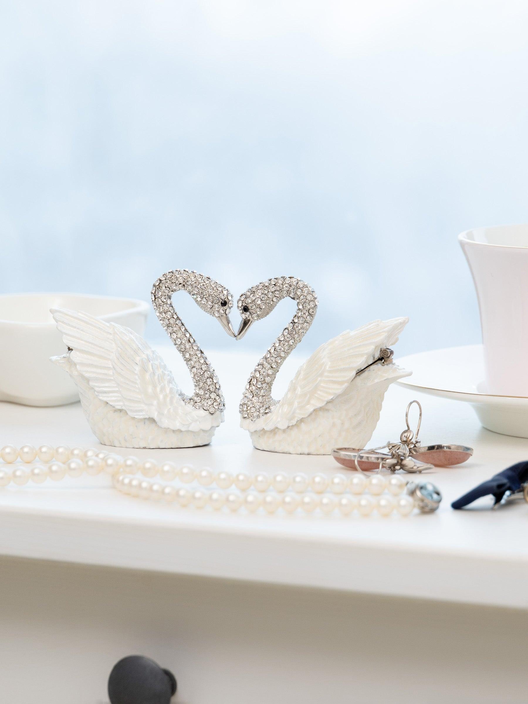 White Swan with Crystal Neck – Elegant Home Decor Accent - PRHOMZ