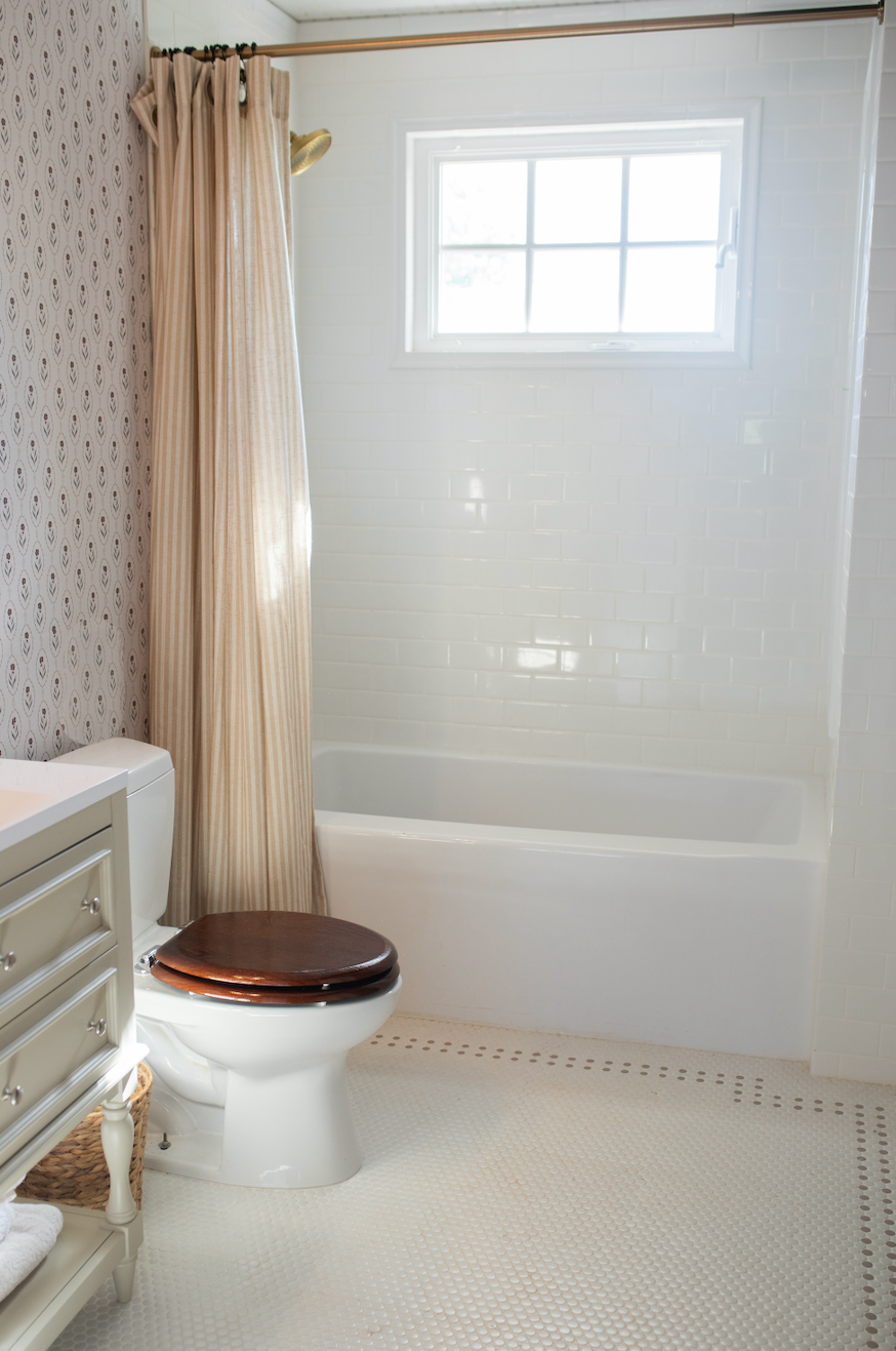 Isabella Wallpaper by Lisee Ree