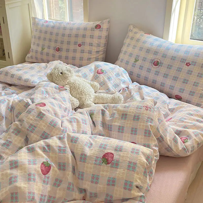 Strawberry Bedding Queen Duvet Set